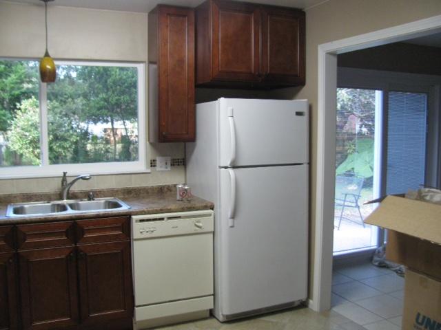 BAYOU WOODS - Residential Lease