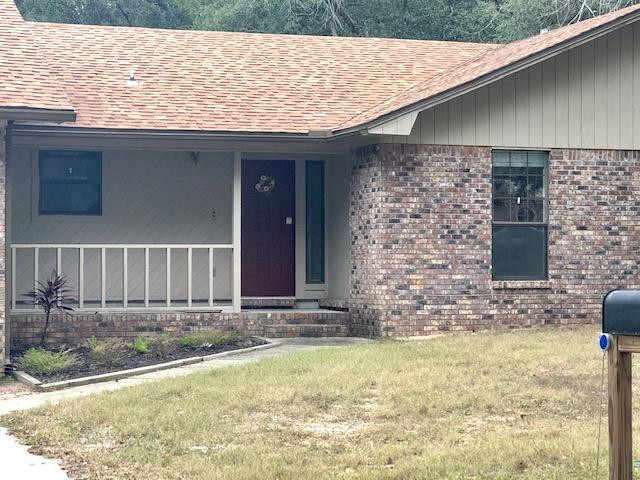 Nice home in the heart of Niceville. All tile flooring,3 bedroom, 2 full baths, fireplace, master bedroom has walk in closet. Kitchen has a refrigerator but it is not warranteed. Back yard is fenced and has a deck. Owner will consider a small dog only, that is spayed/neutered, fully house broken and at least a year old. No smoking allowed.