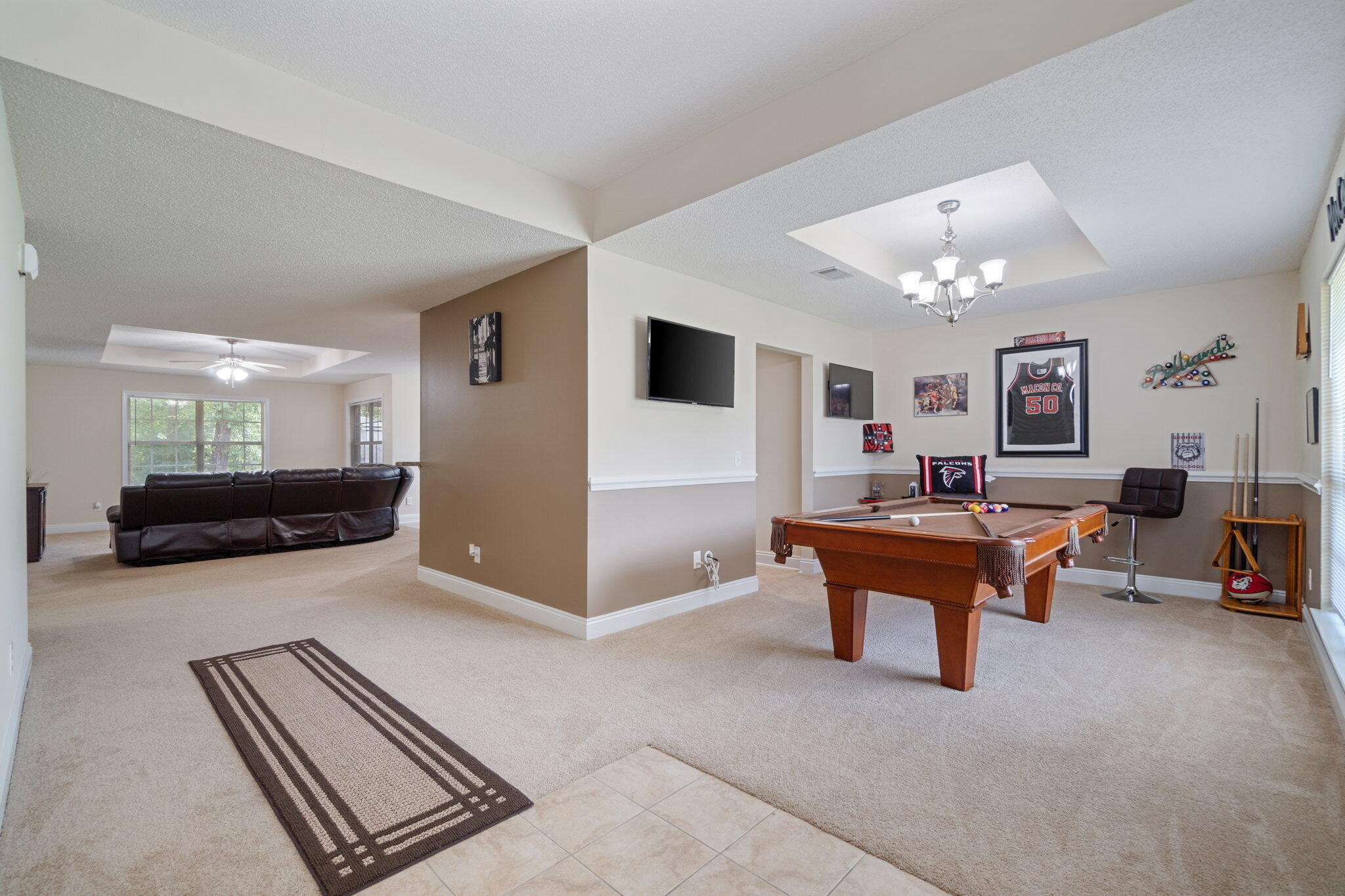 WOODBURY FOREST - Residential