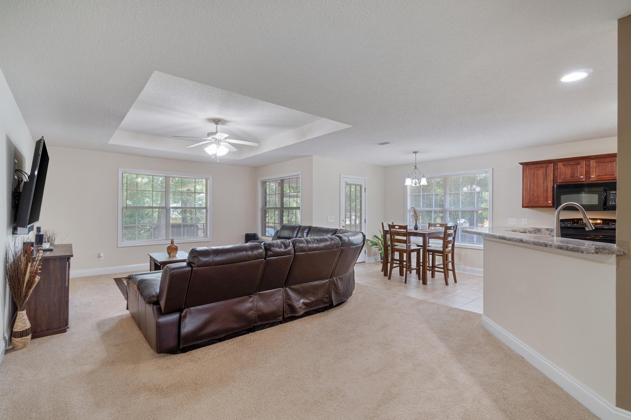 WOODBURY FOREST - Residential