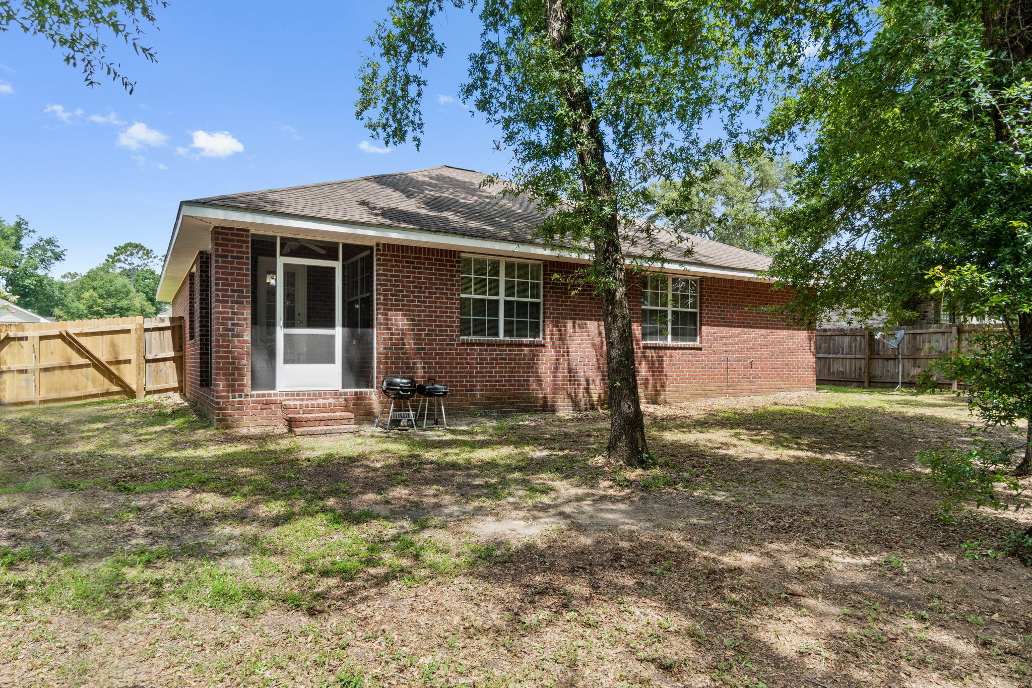 WOODBURY FOREST - Residential