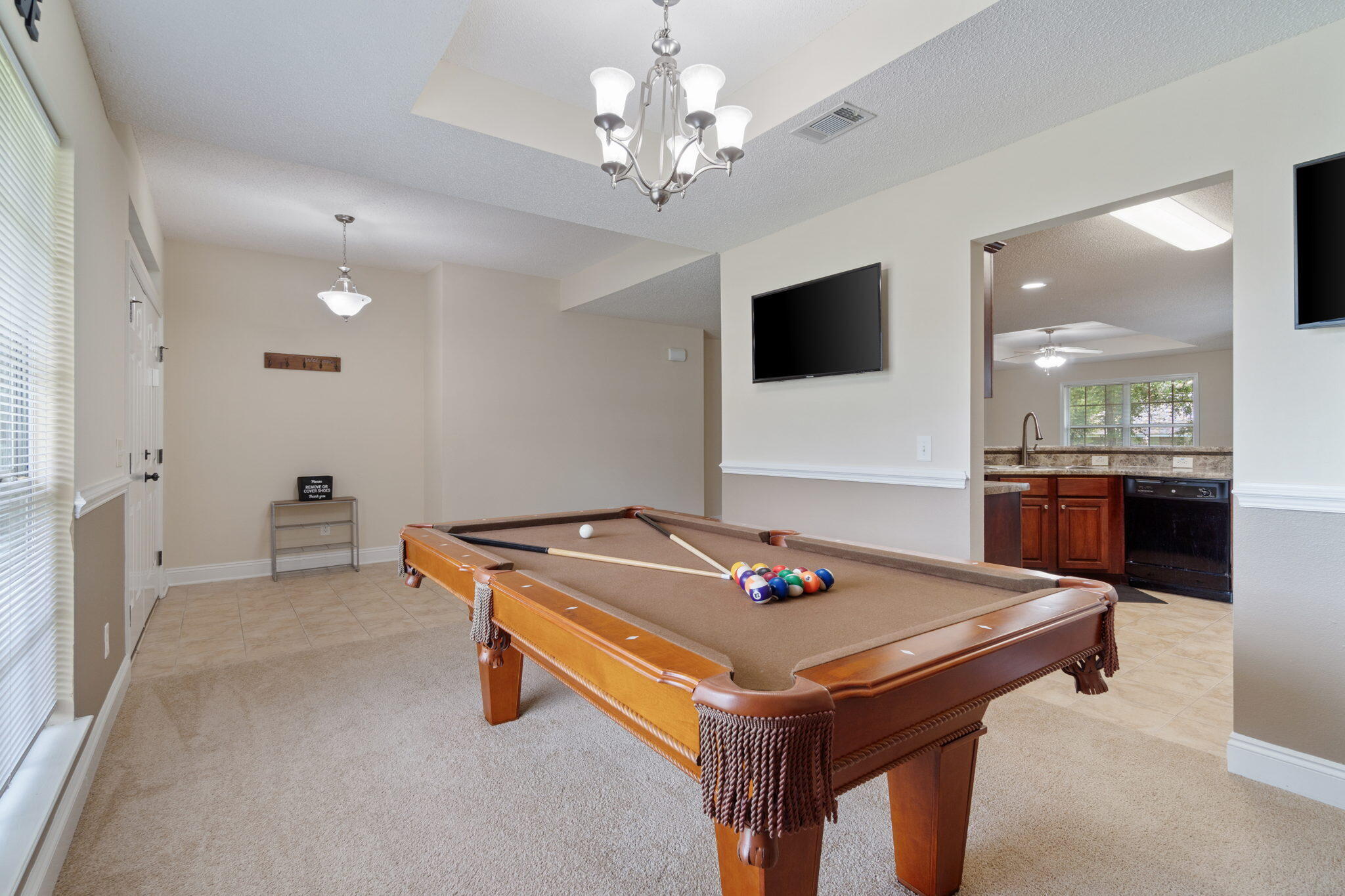 WOODBURY FOREST - Residential