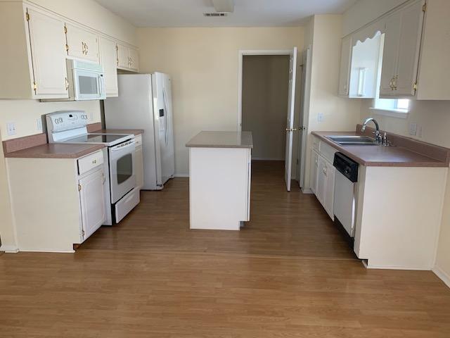 FELICITY PLACE LOT 2 - Residential Lease