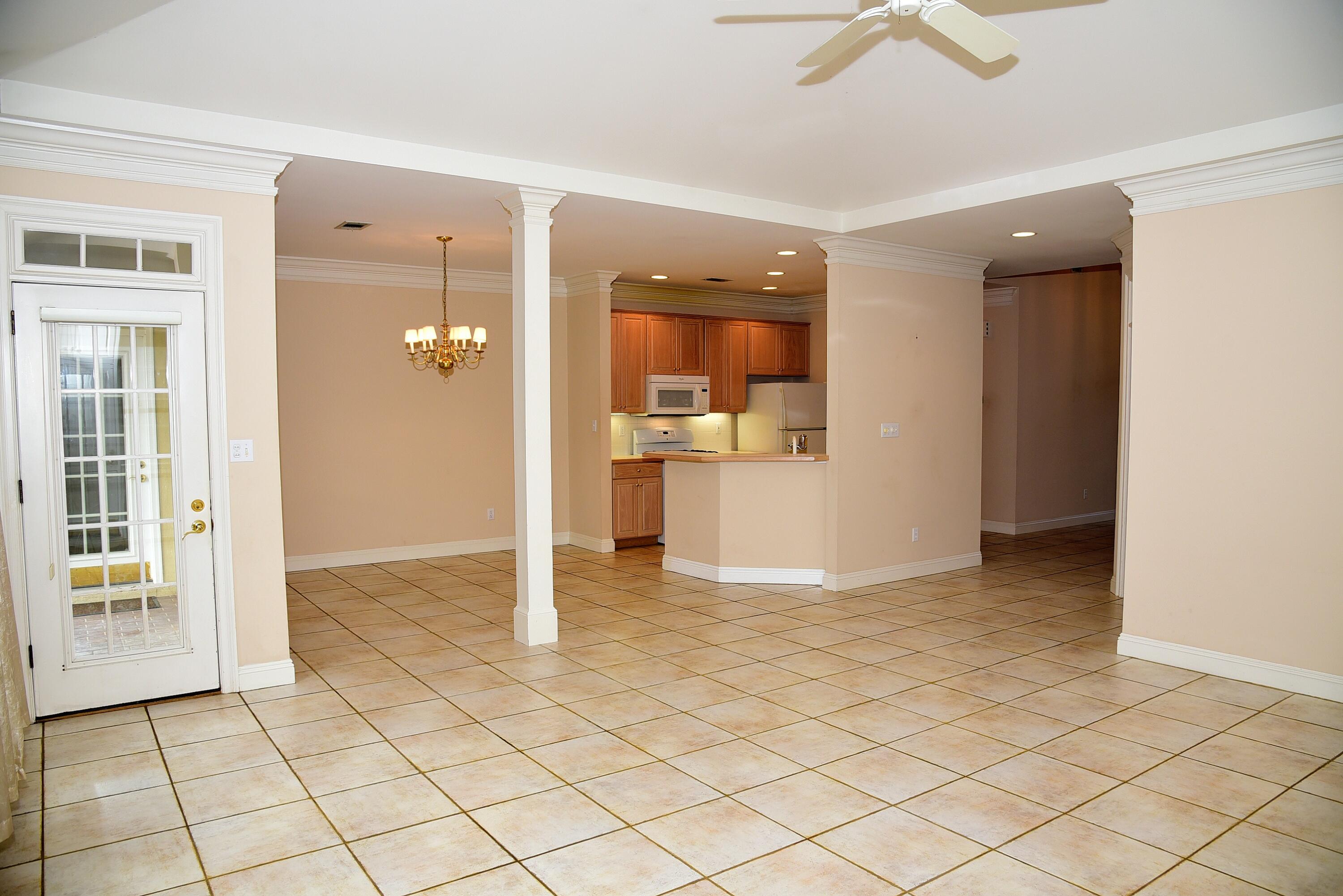 OAKMONT PLACE - Residential Lease