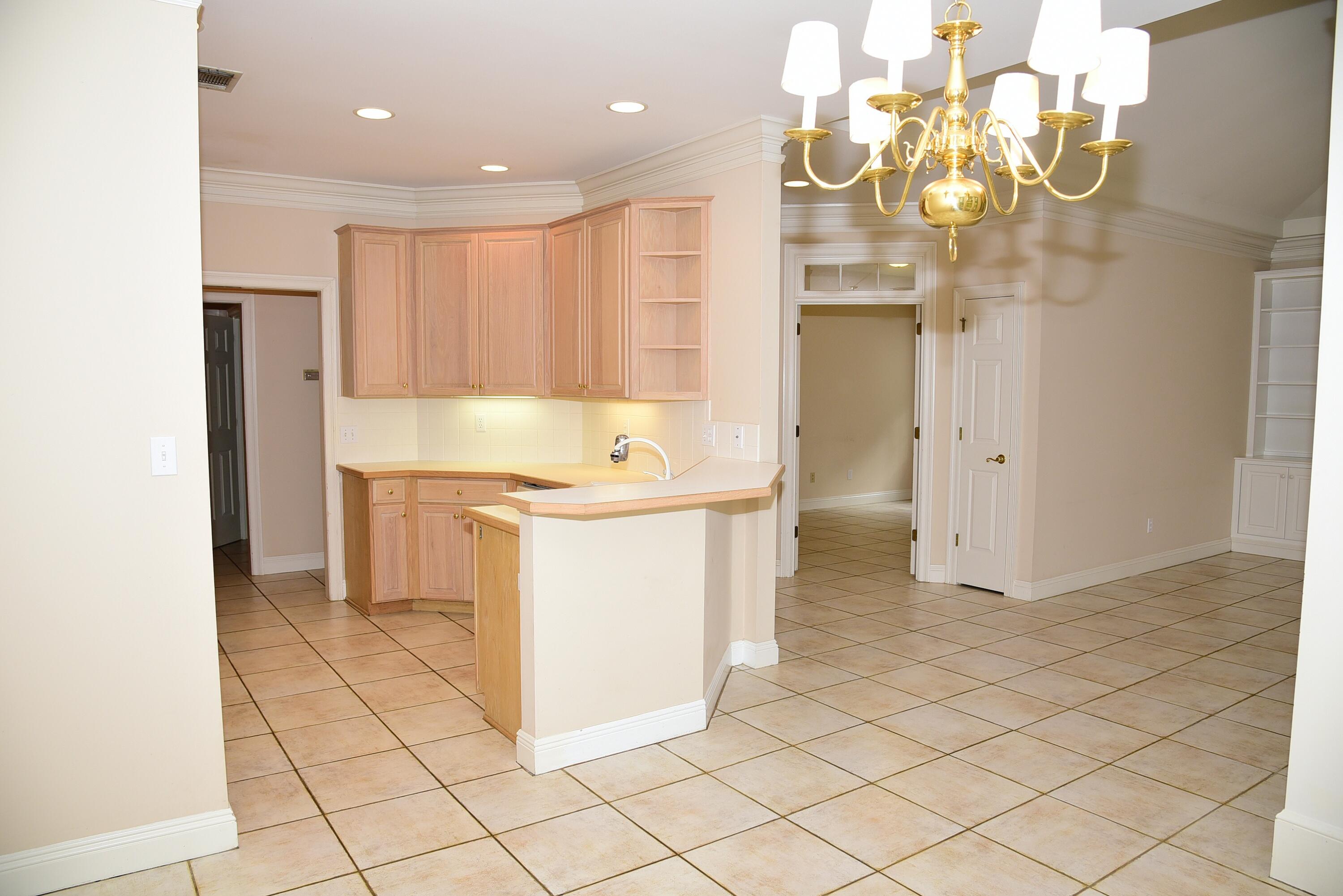 OAKMONT PLACE - Residential Lease