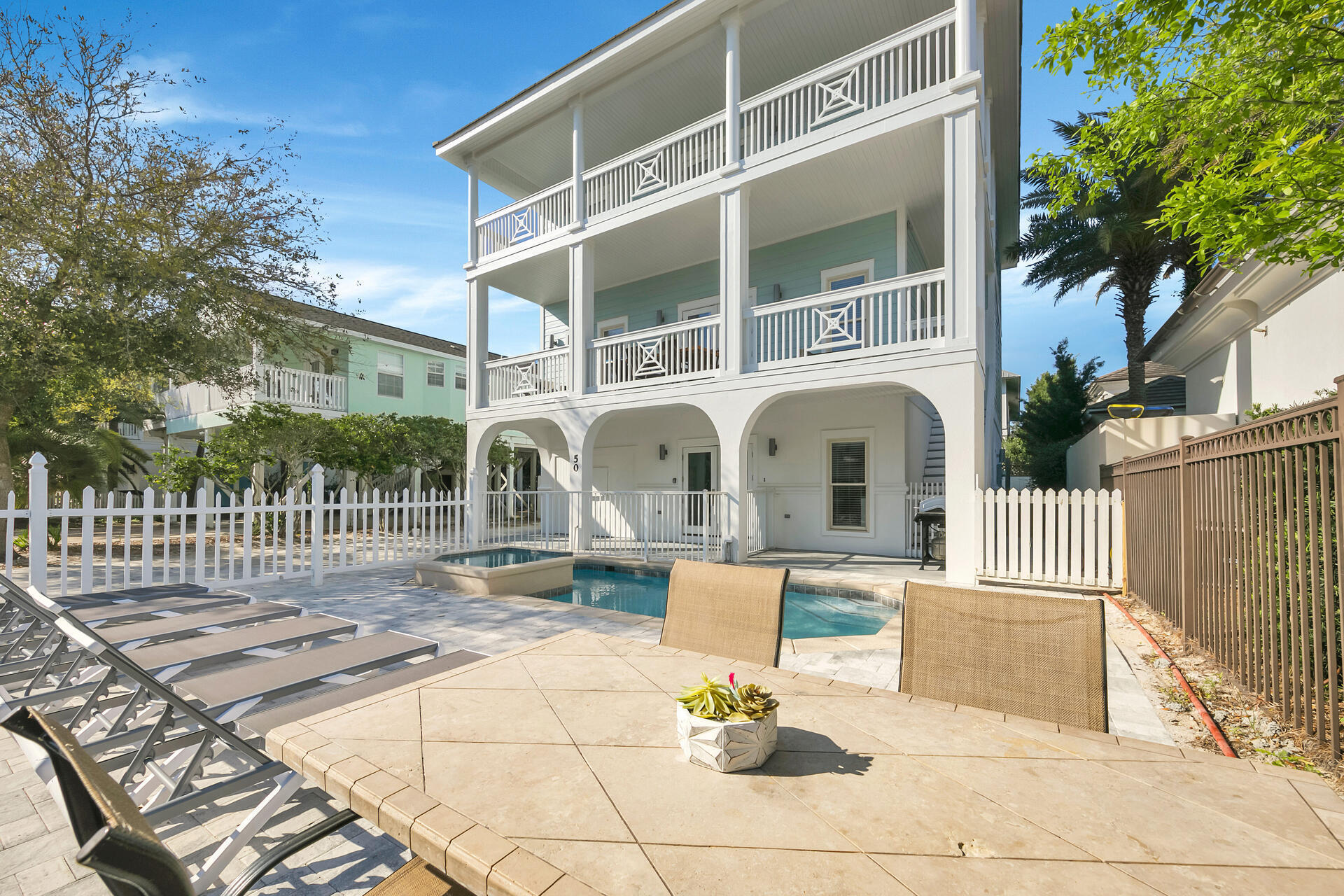 FRANGISTA BEACH - Residential