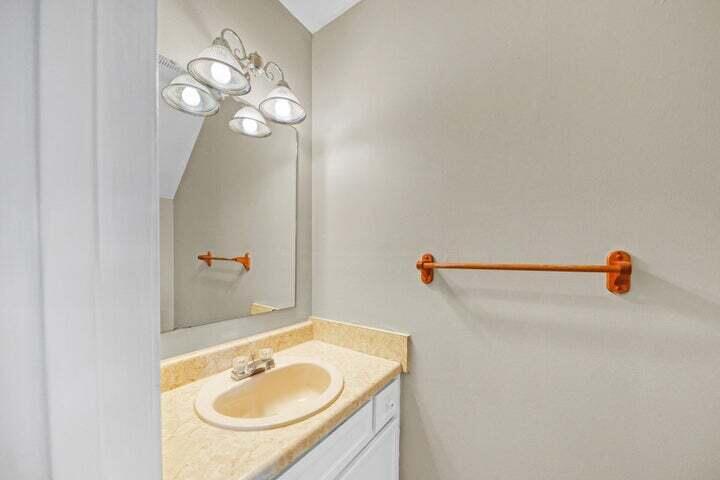 BROWNSVILLE STATION 3 - Residential Lease