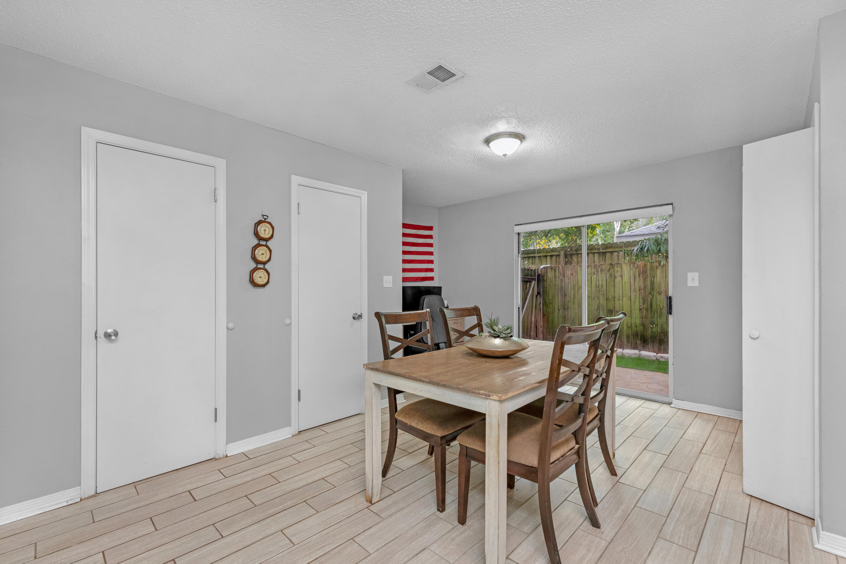 ROBSTON T/H - Residential