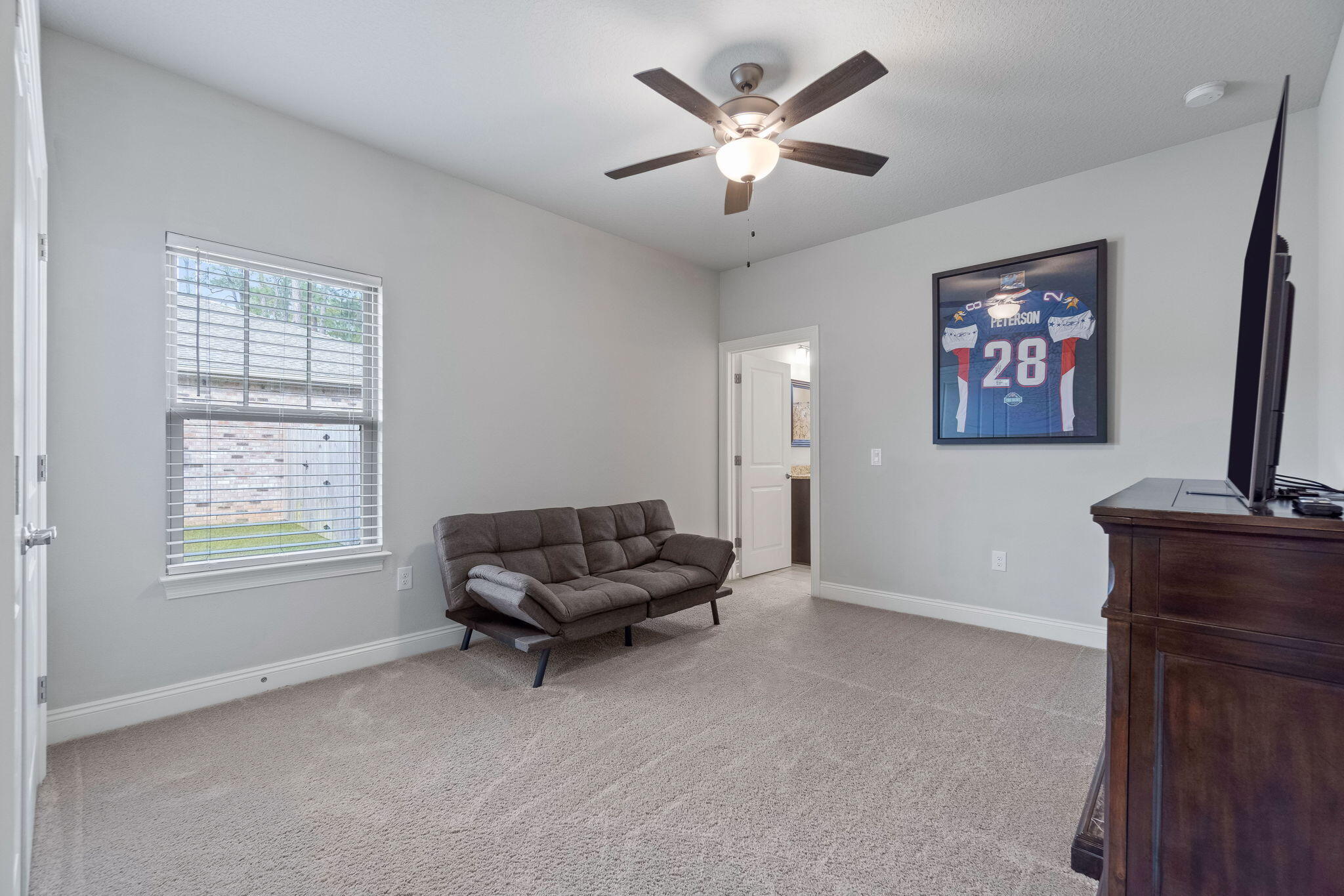LOVEWOOD - Residential