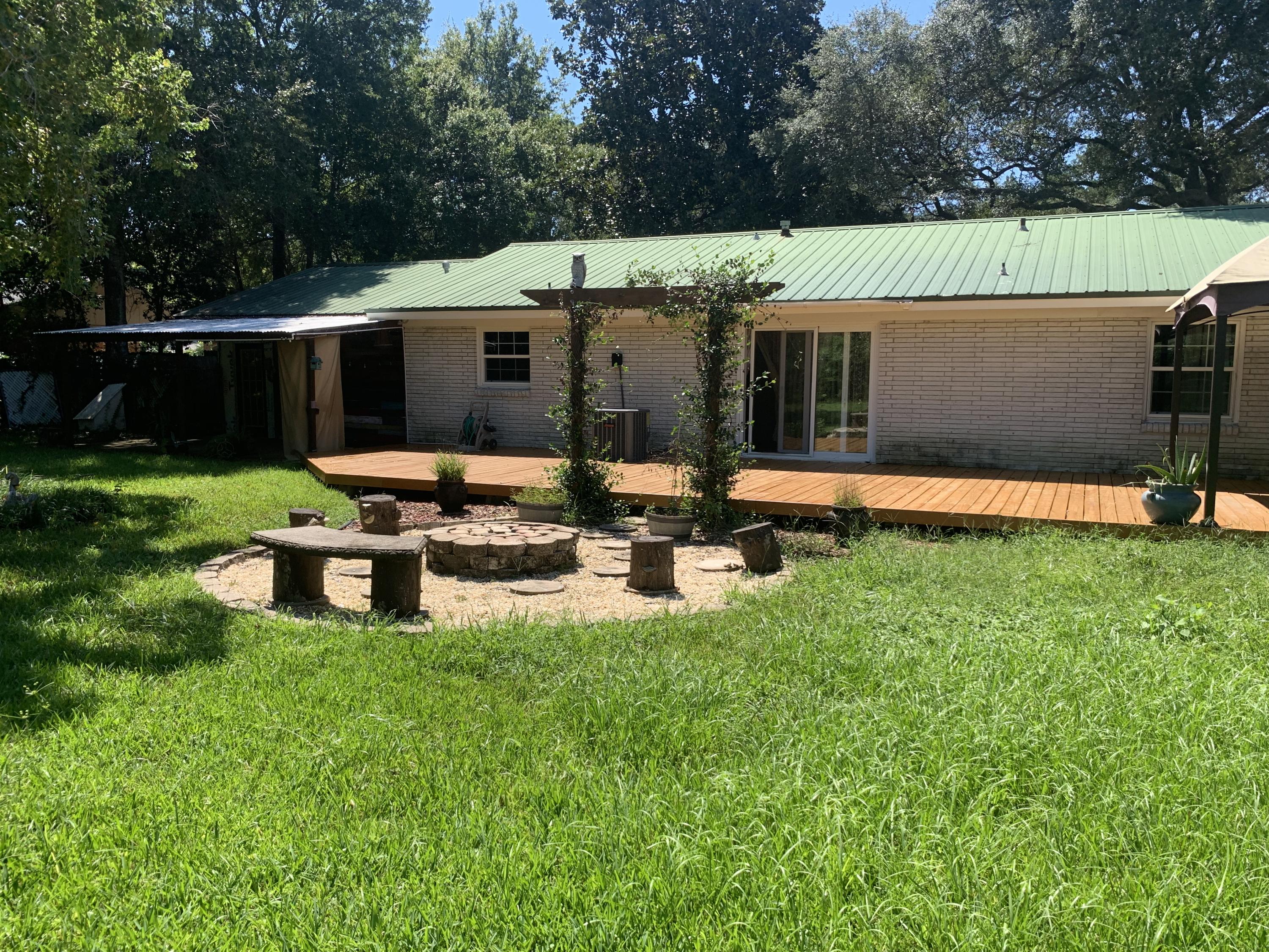 BAYOU POQUITO - Residential Lease