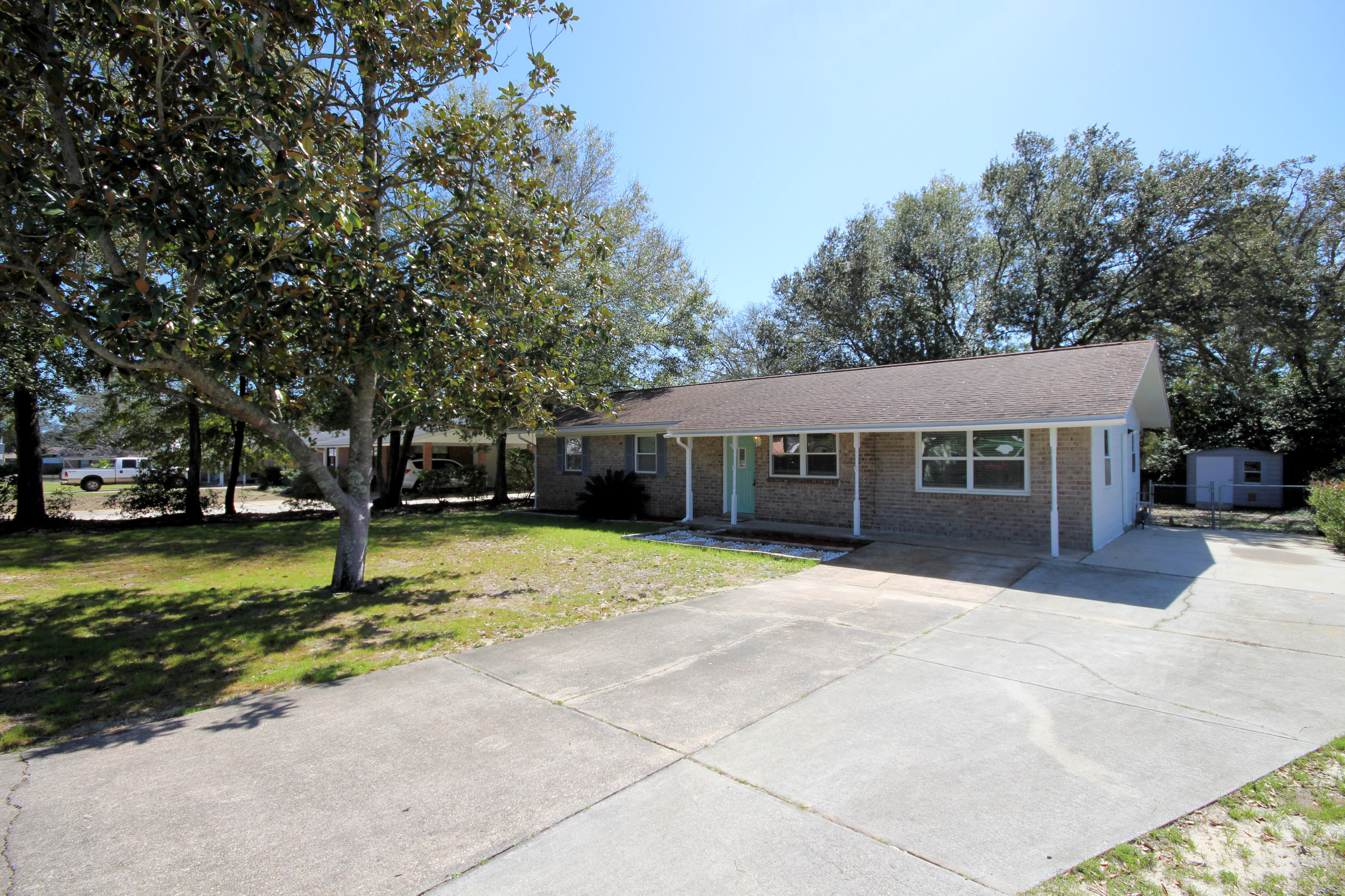 MARY ESTHER HEIGHTS - Residential