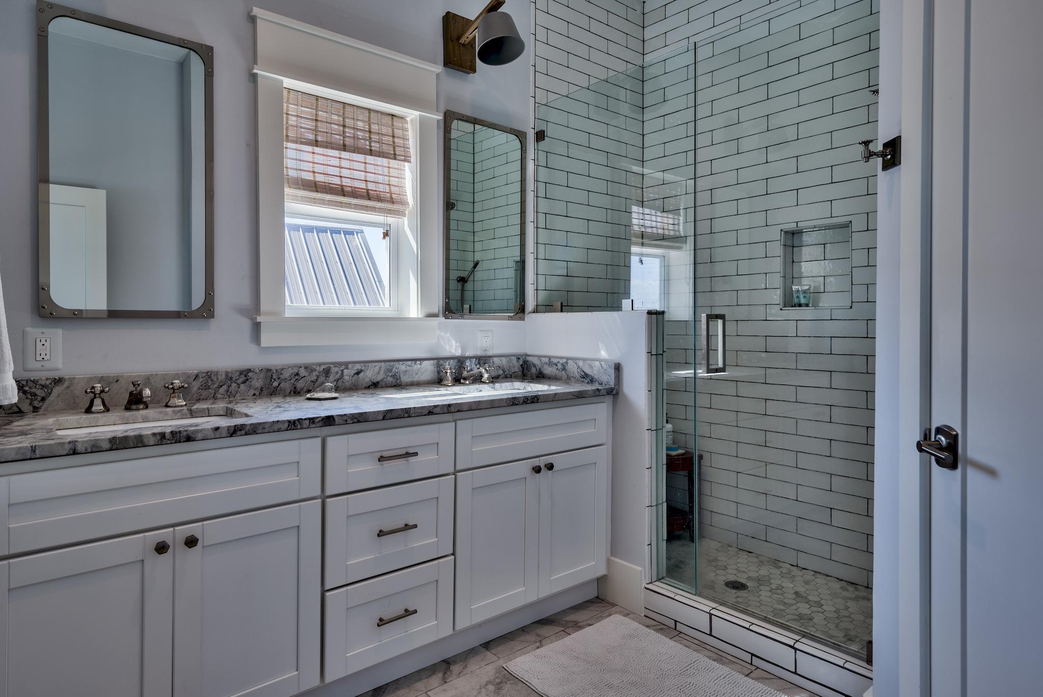 EASTERN LAKE S/D - Residential