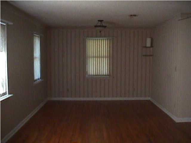 METES & BOUNDS - Residential Lease