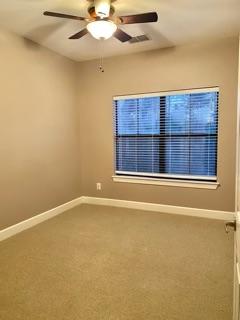 SOUTH HAVEN TOWNHOMES - Residential Lease