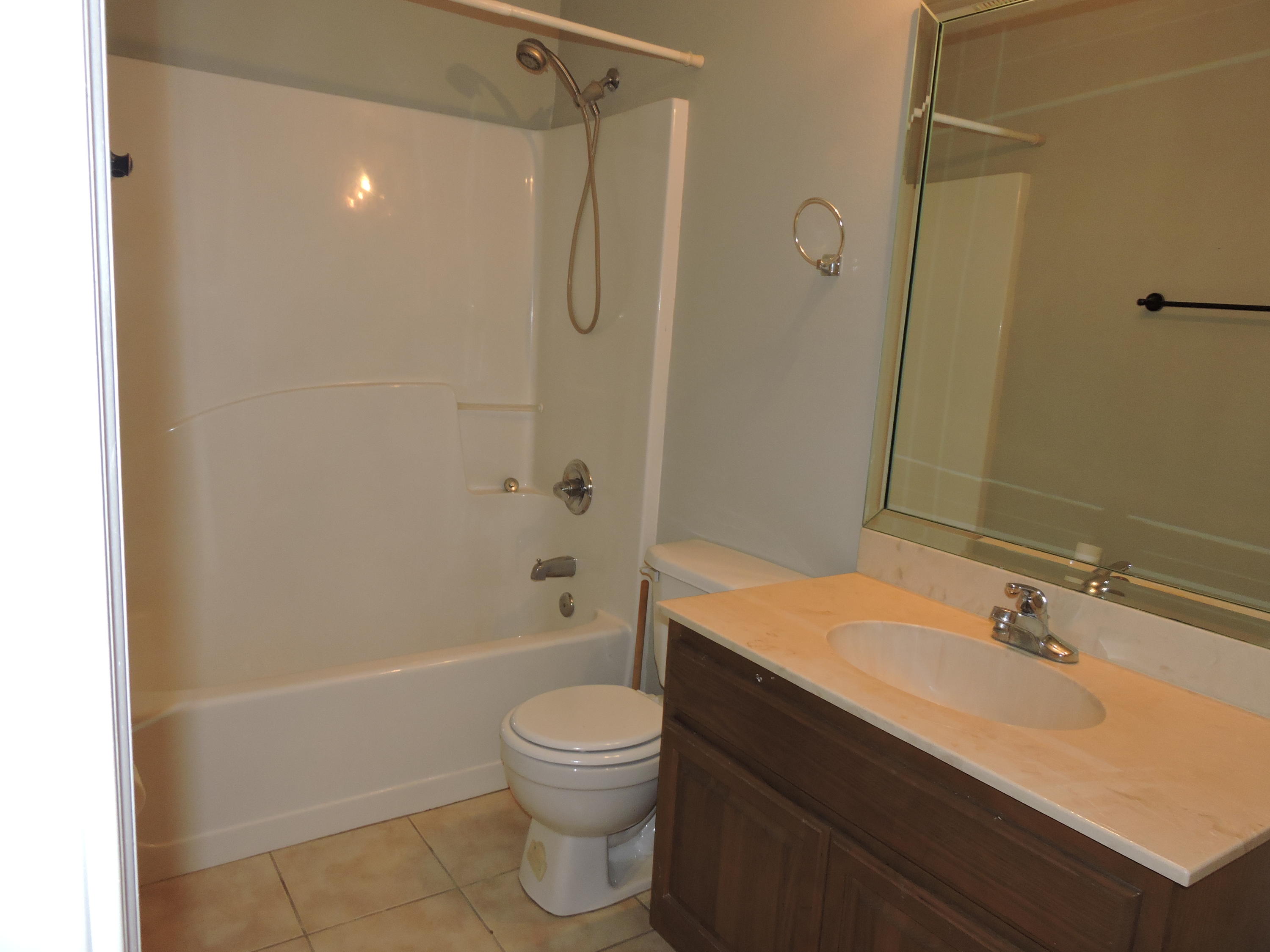 MORRIS ADDN TO CRESTVIEW - Residential Lease