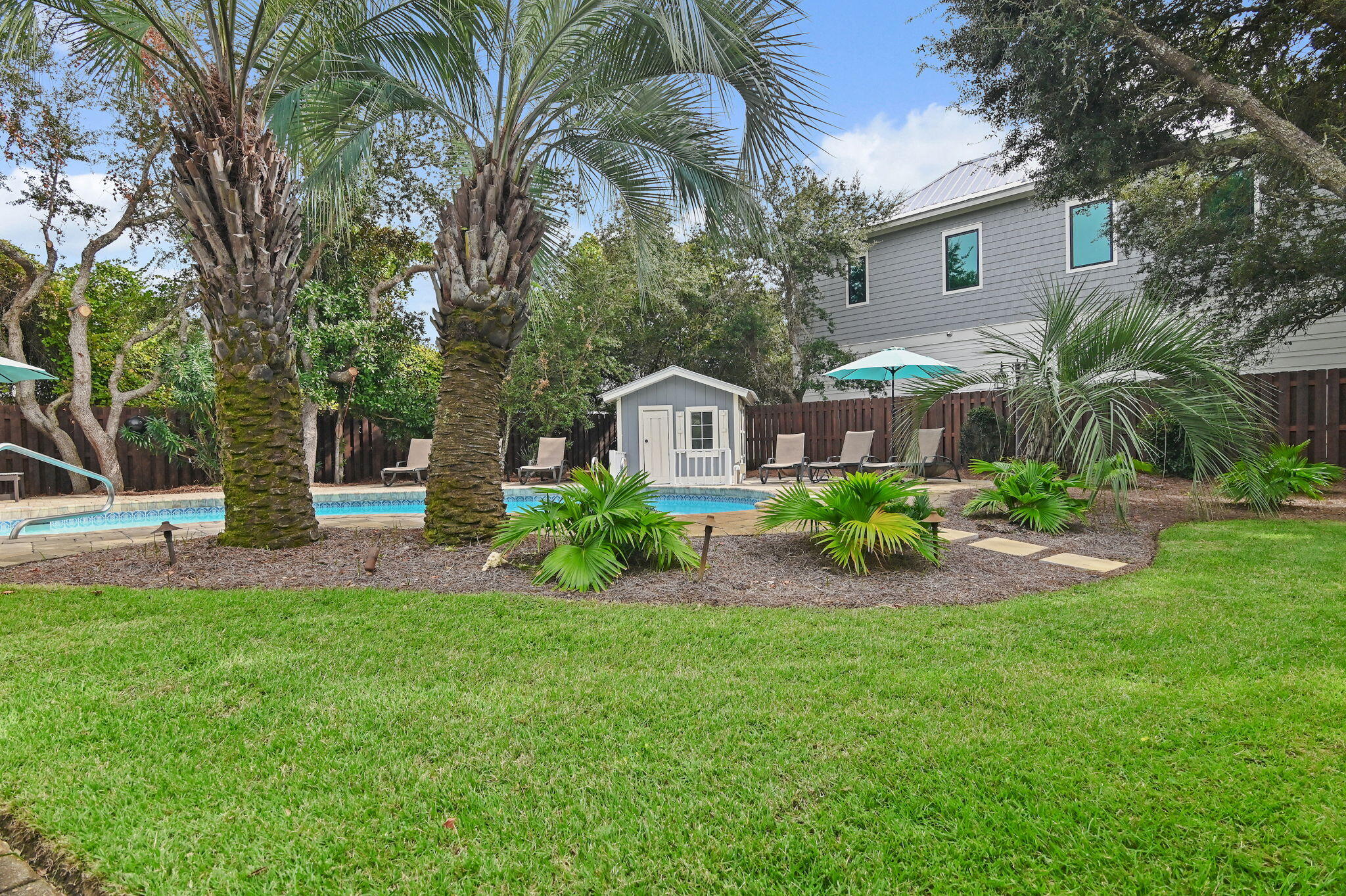 GULFSIDE ESTATES PHASE I & II - Residential