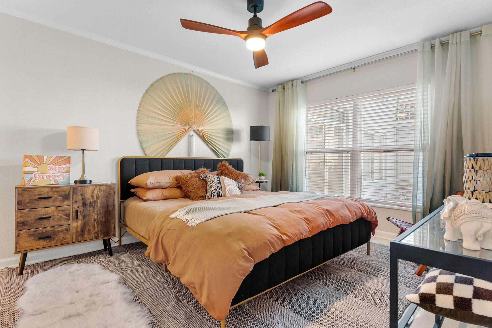 Ground Floor, Professionally Decorated, Fully Furnished 2 bedroom/2 bathroom condo on the Bay!!! Come see this modern unit for yourself. Your front door leads directly to your reserved parking spot and your backdoor leads to your patio and is a quick stroll to the heated pool. Spend your weekends at the community's dock or take a short drive to Destin's sugar white beaches. Affordable living, convenient location and vacation lifestyle! 
All dimensions and information are deemed reliable but should be verified by the buyer. (Massage chair does not convey.)