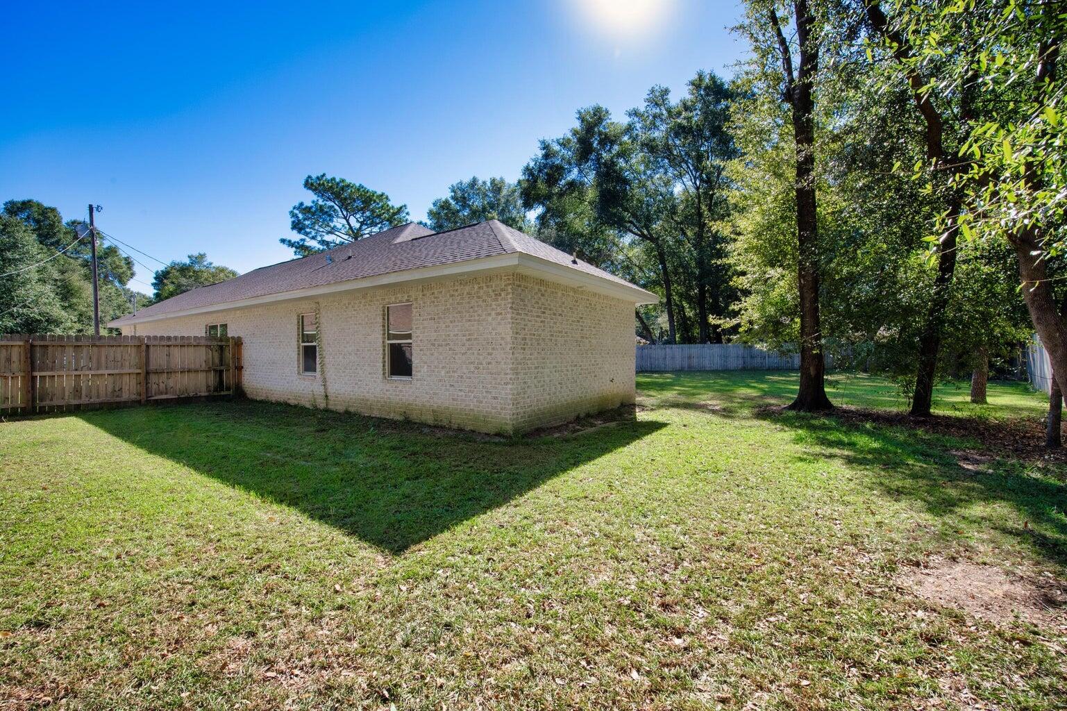 PINNACLE POINT - Residential Lease