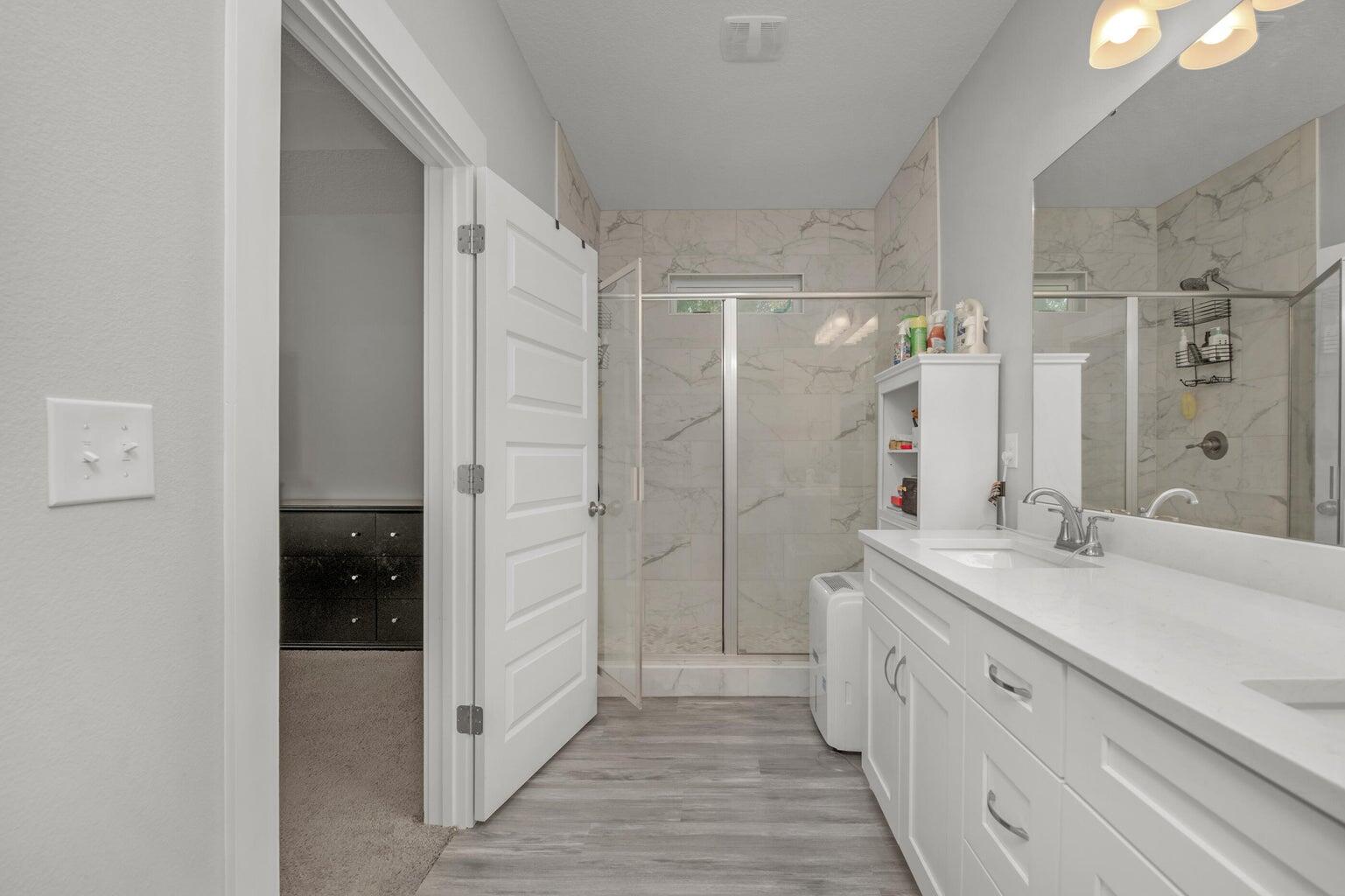 PINNACLE POINT - Residential Lease