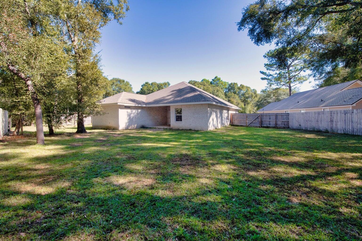 PINNACLE POINT - Residential Lease