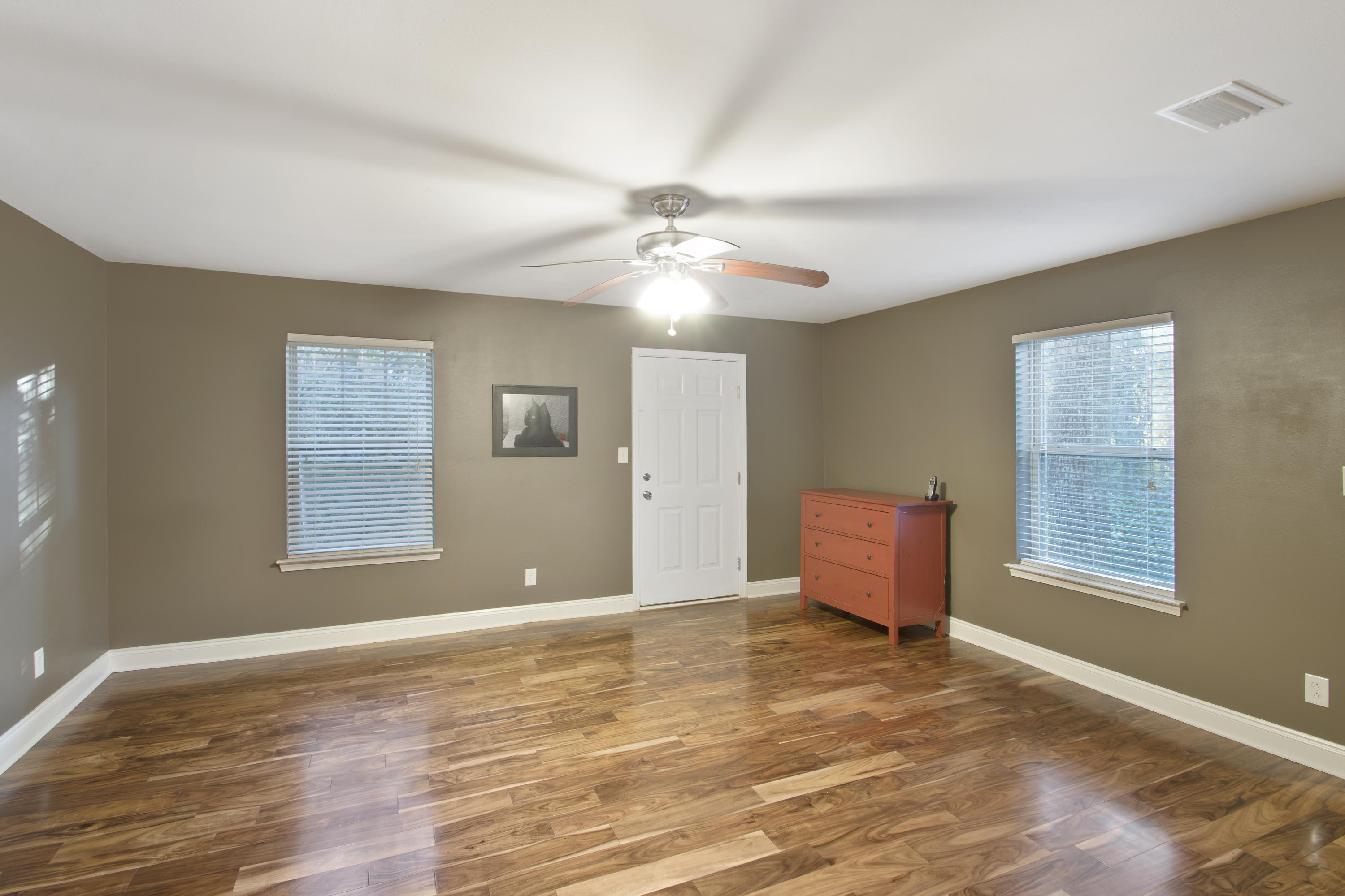 TOWER ACRES - Residential Lease
