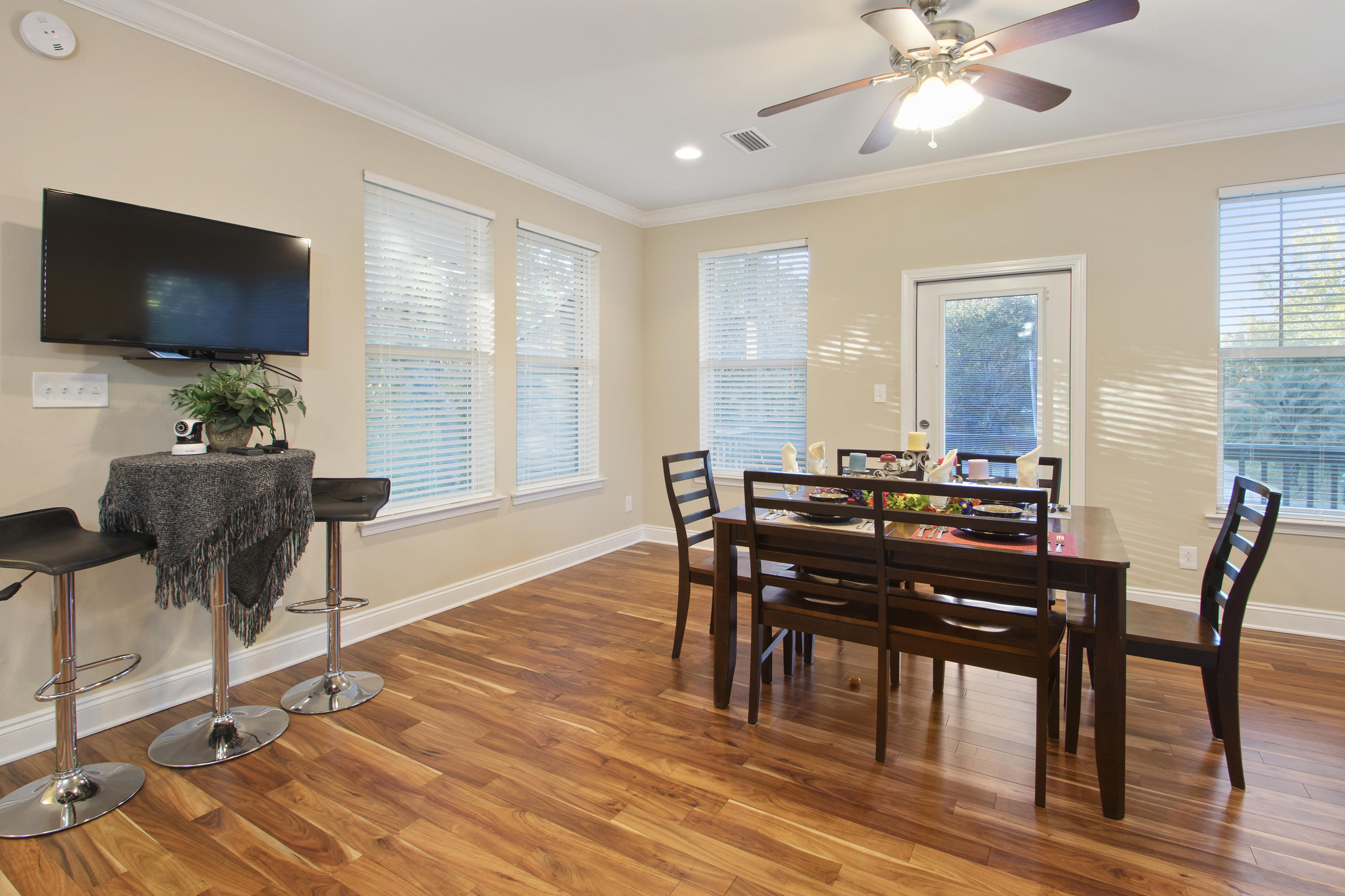 TOWER ACRES - Residential Lease
