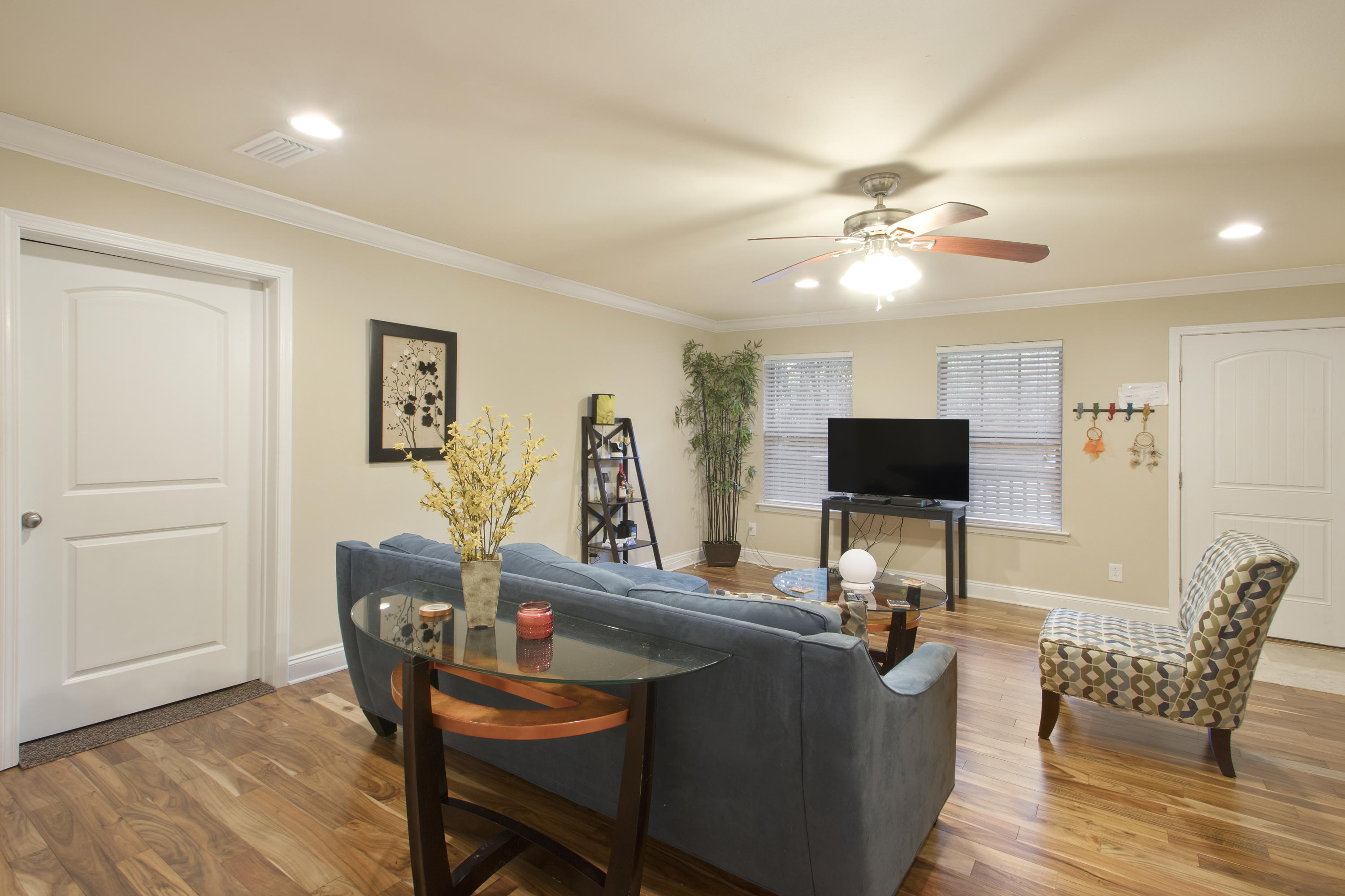TOWER ACRES - Residential Lease