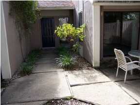 ROYAL OAK VILLAGE 2A - Residential Lease