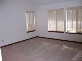 ROYAL OAK VILLAGE 2A - Residential Lease