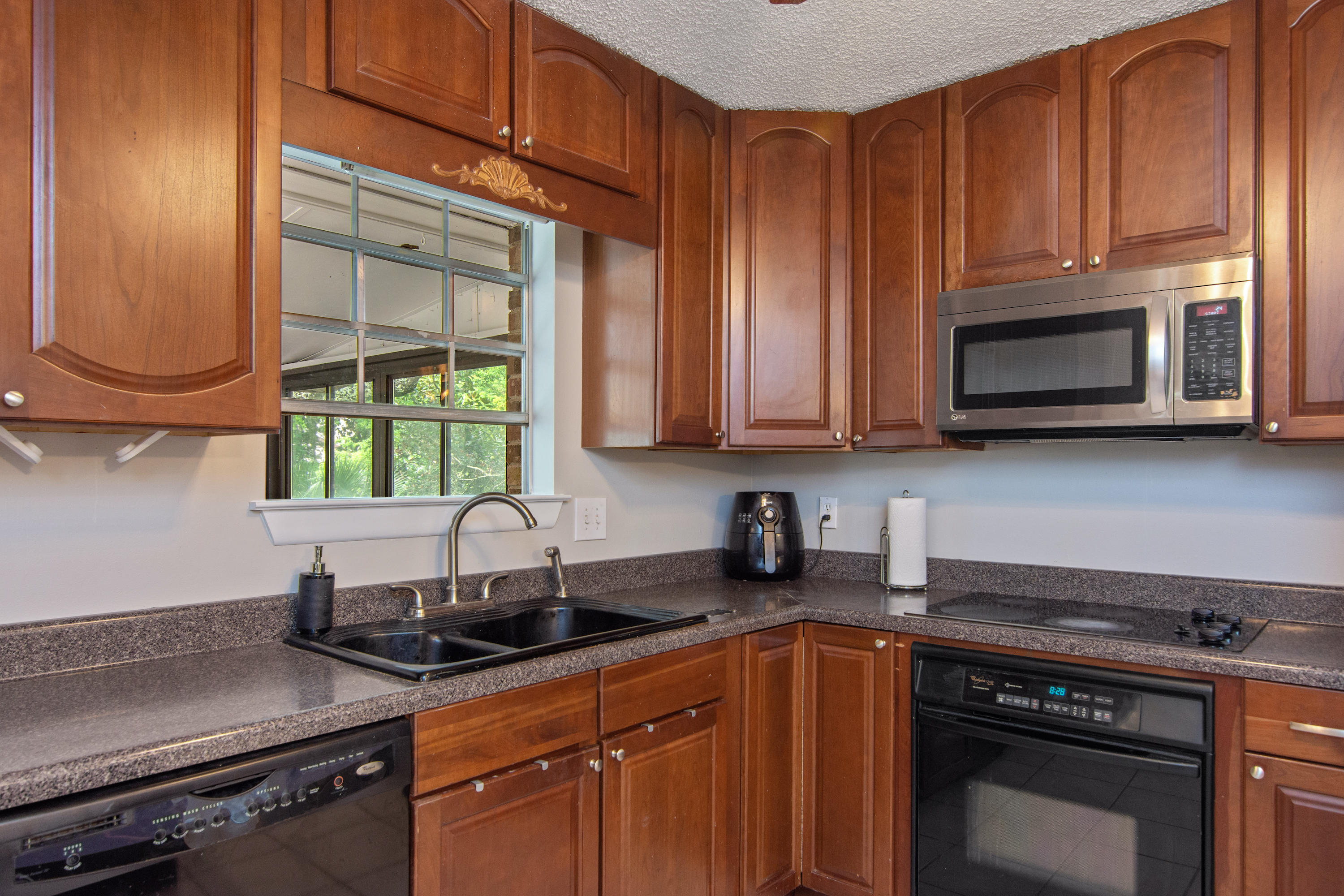 PALM ESTATES UNIT 2 - Residential