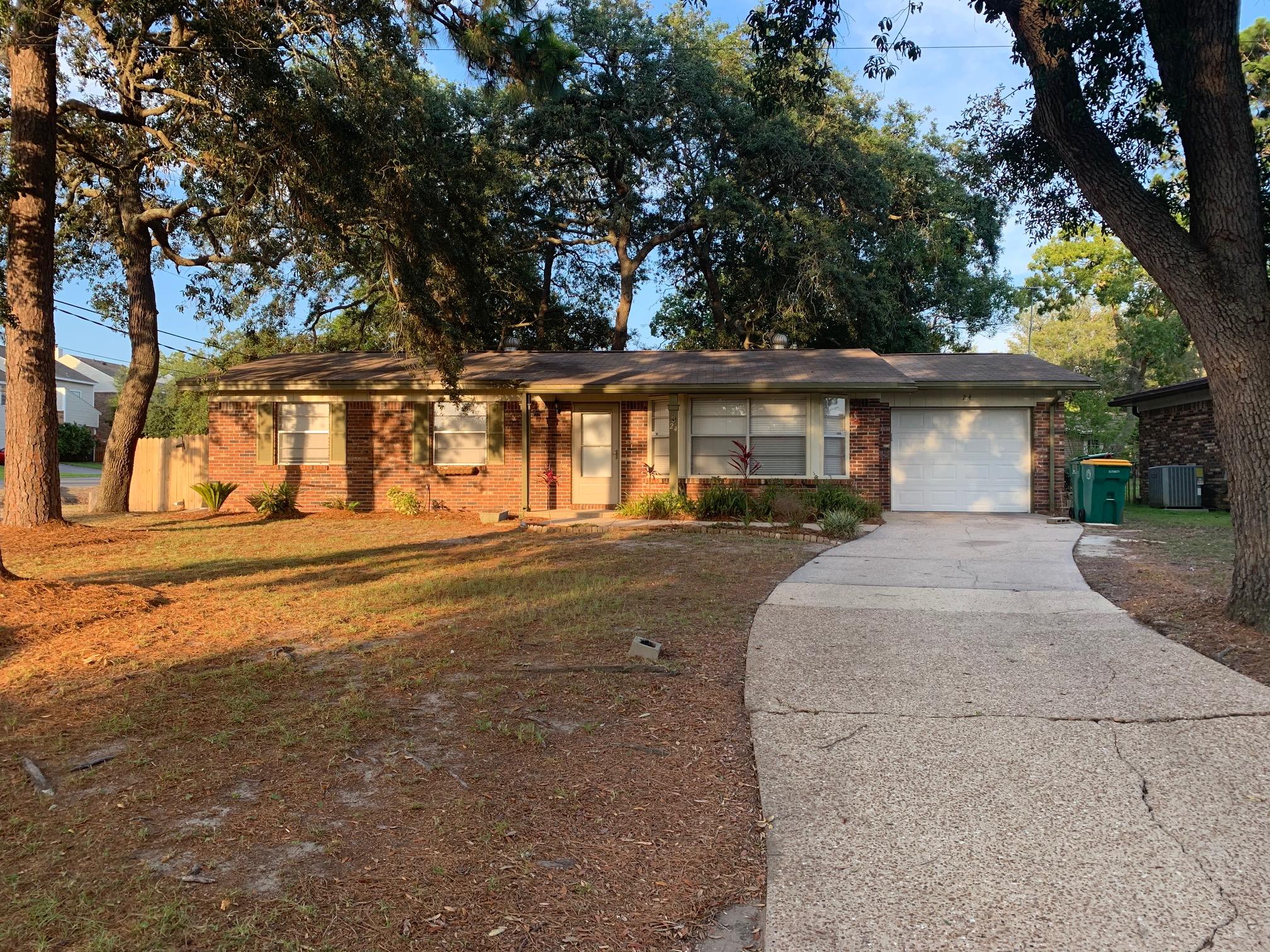 PORT DIXIE - Residential Lease