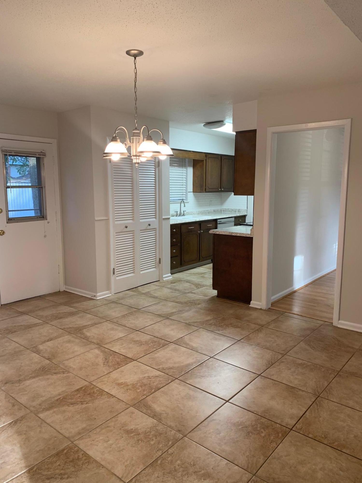 PORT DIXIE - Residential Lease