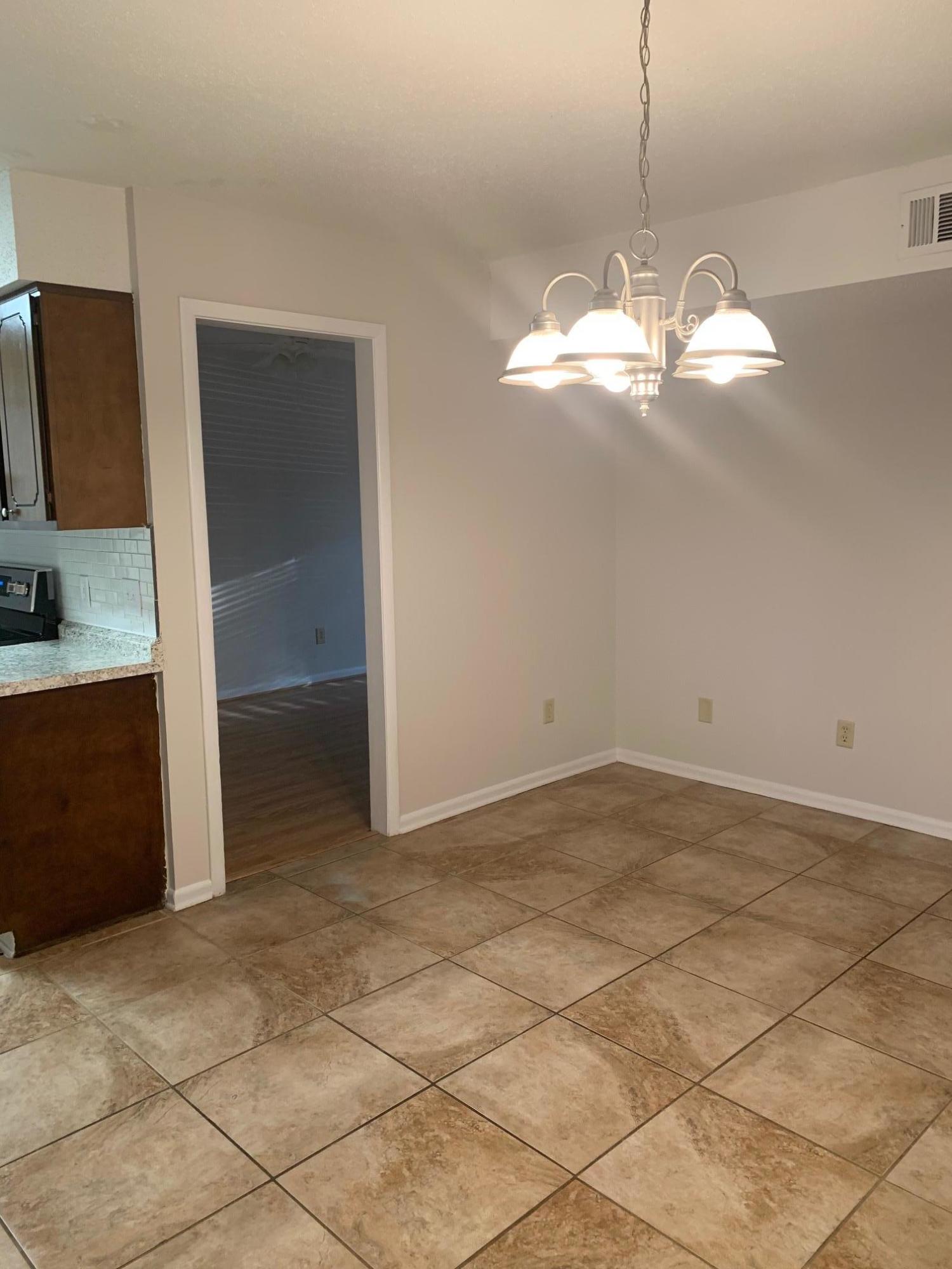 PORT DIXIE - Residential Lease