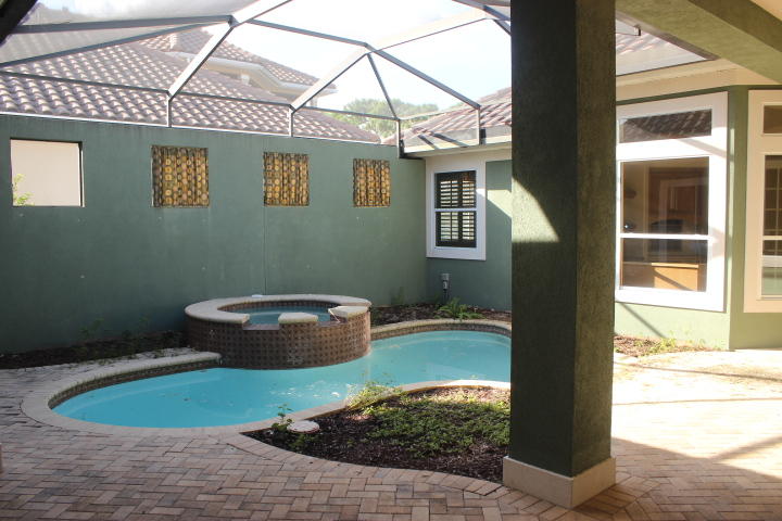 REGATTA BAY PATIO HOMES - Residential
