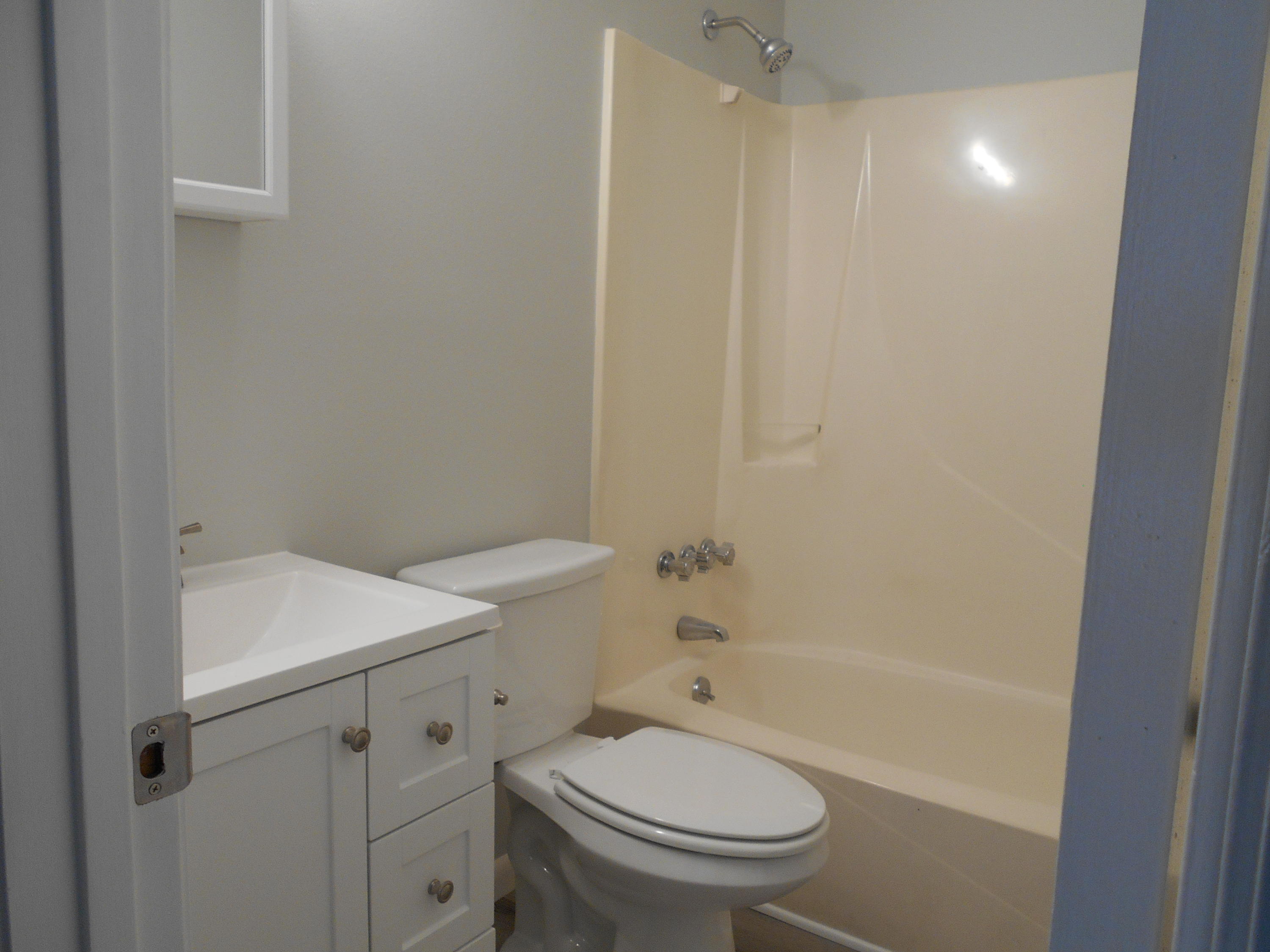 PINE MEADOWS - Residential Lease