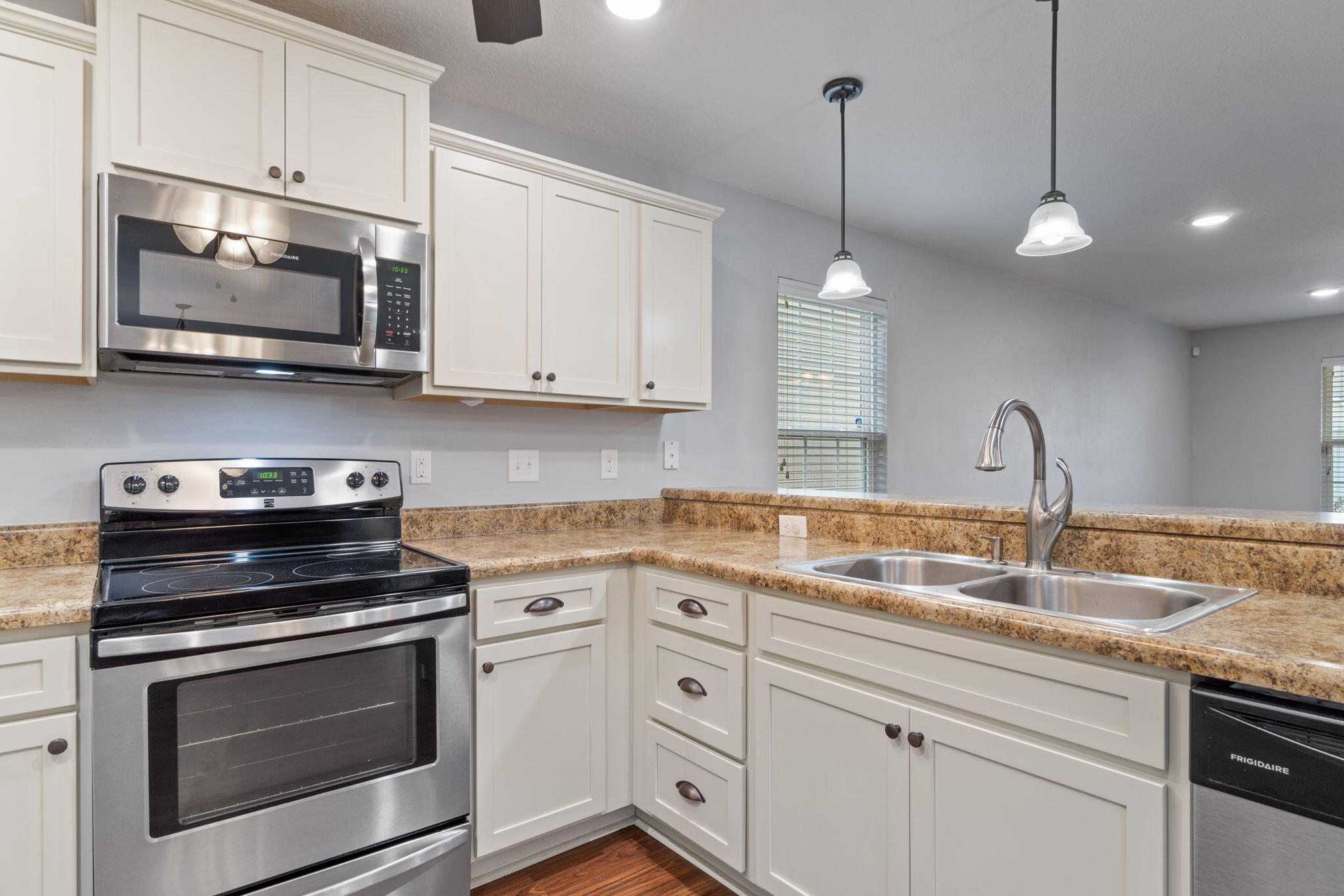 STILLWELL SOUTH - Residential