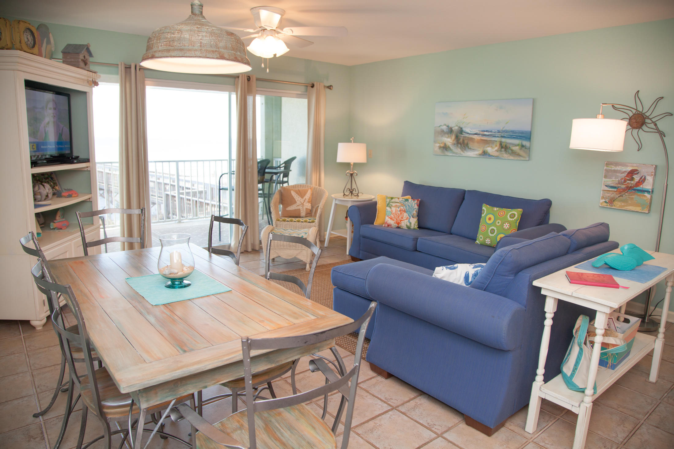 COMMODORE'S RETREAT LIMITED CONDO - Residential
