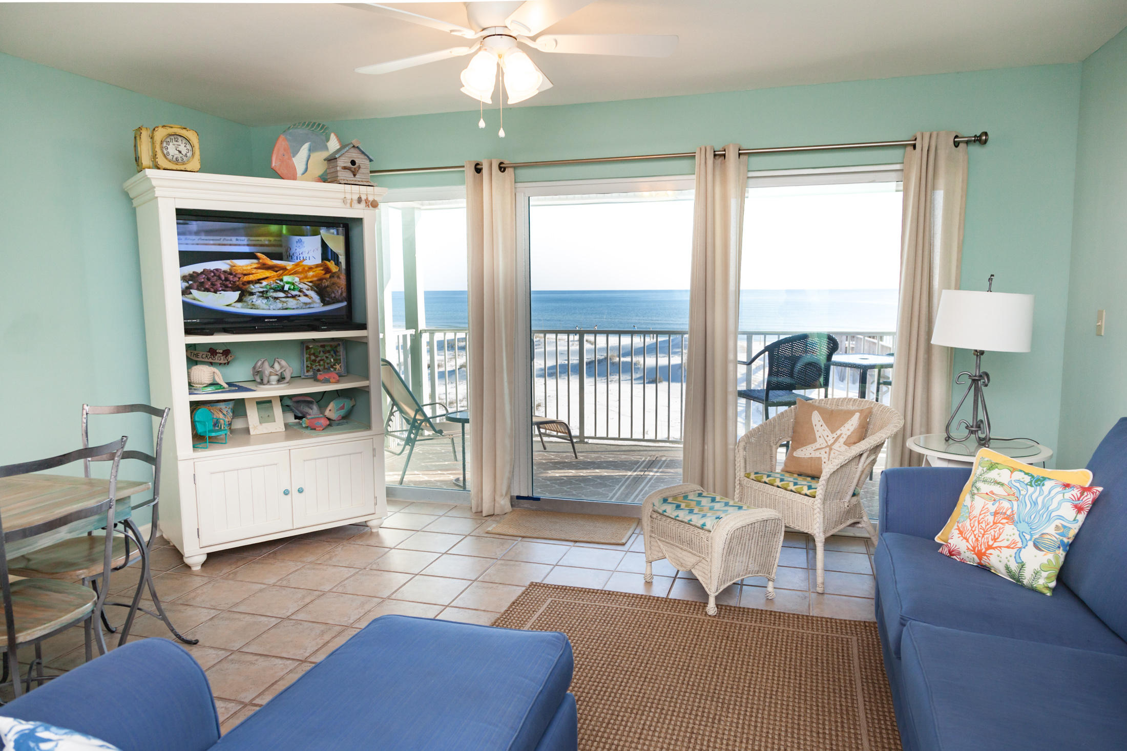 COMMODORE'S RETREAT LIMITED CONDO - Residential