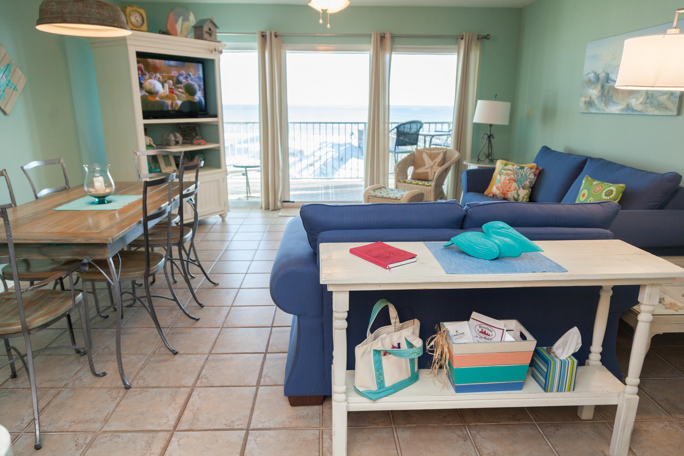 COMMODORE'S RETREAT LIMITED CONDO - Residential
