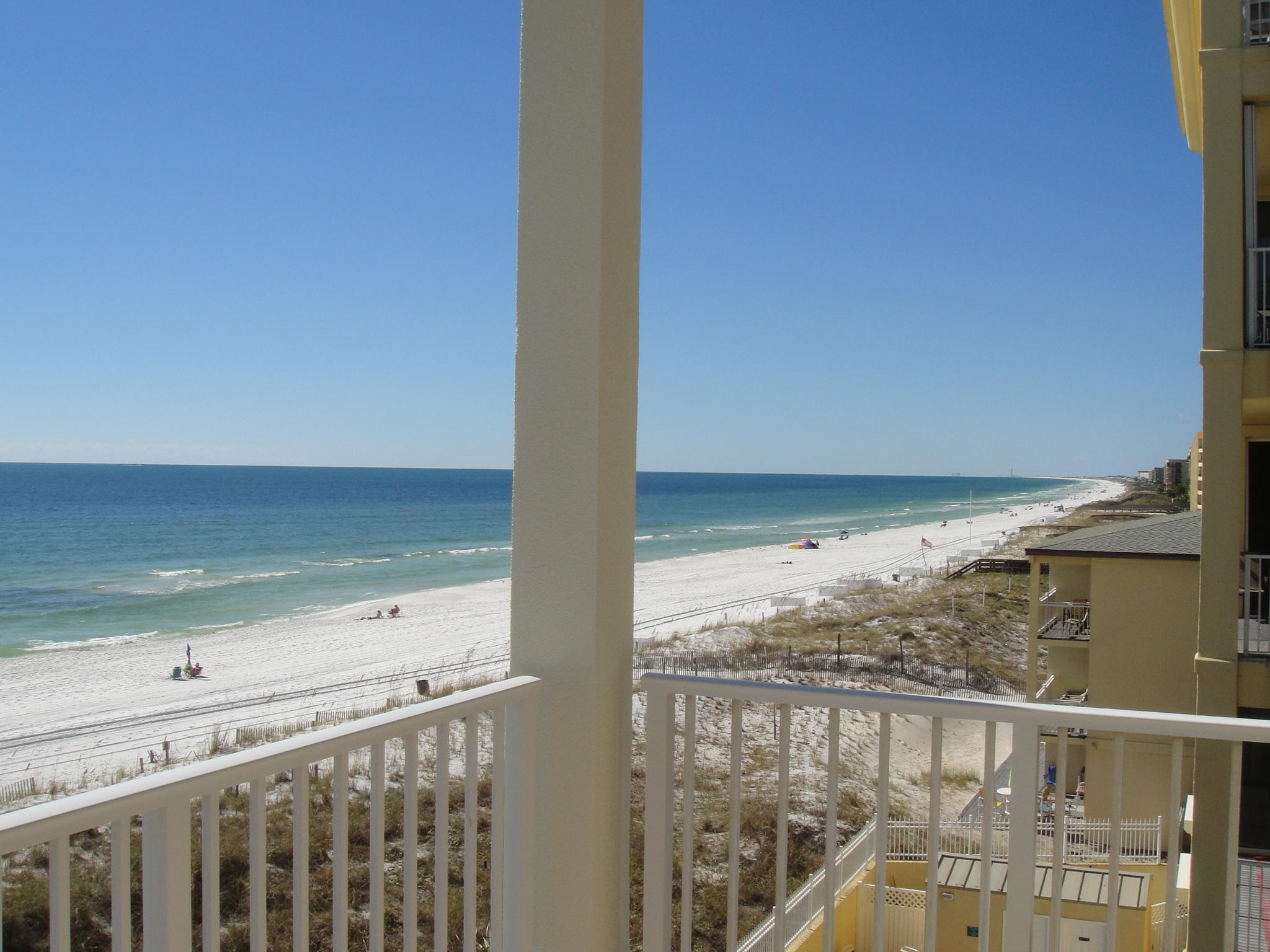 BLUE DOLPHIN CONDO - Residential