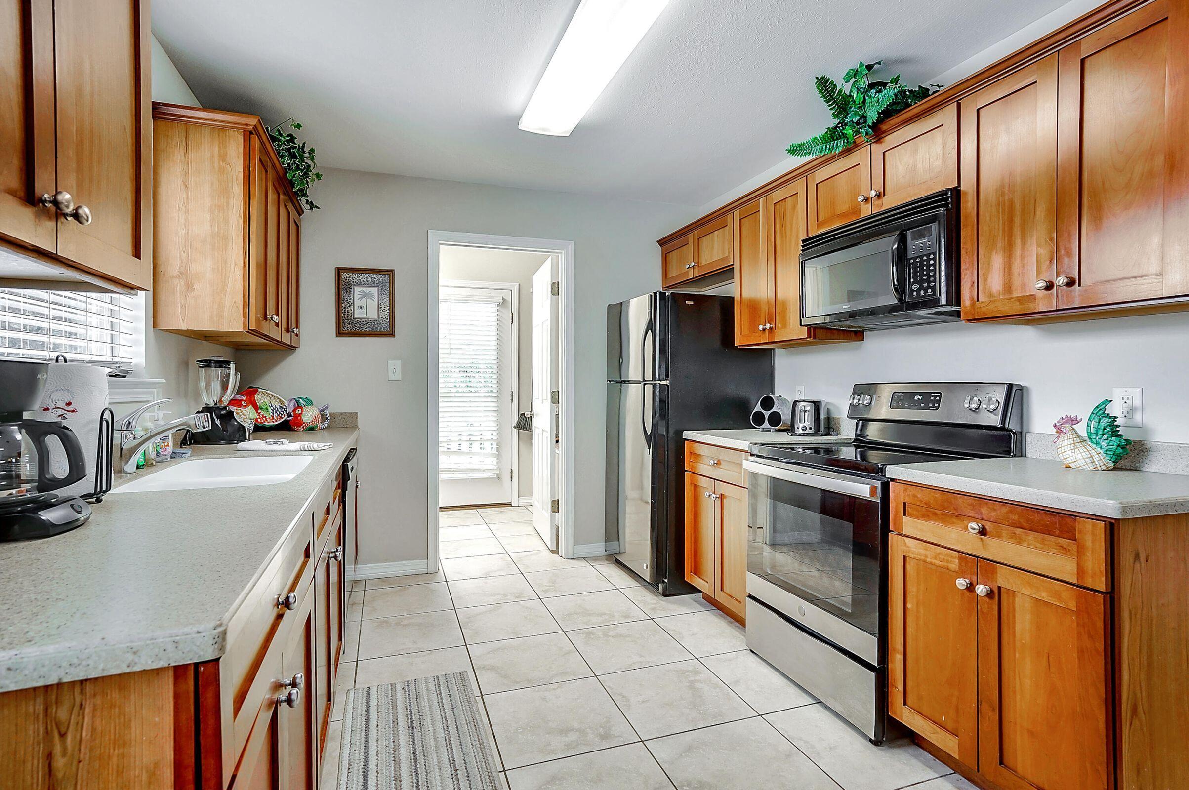 PALMETTO PLANTATION - Residential Lease
