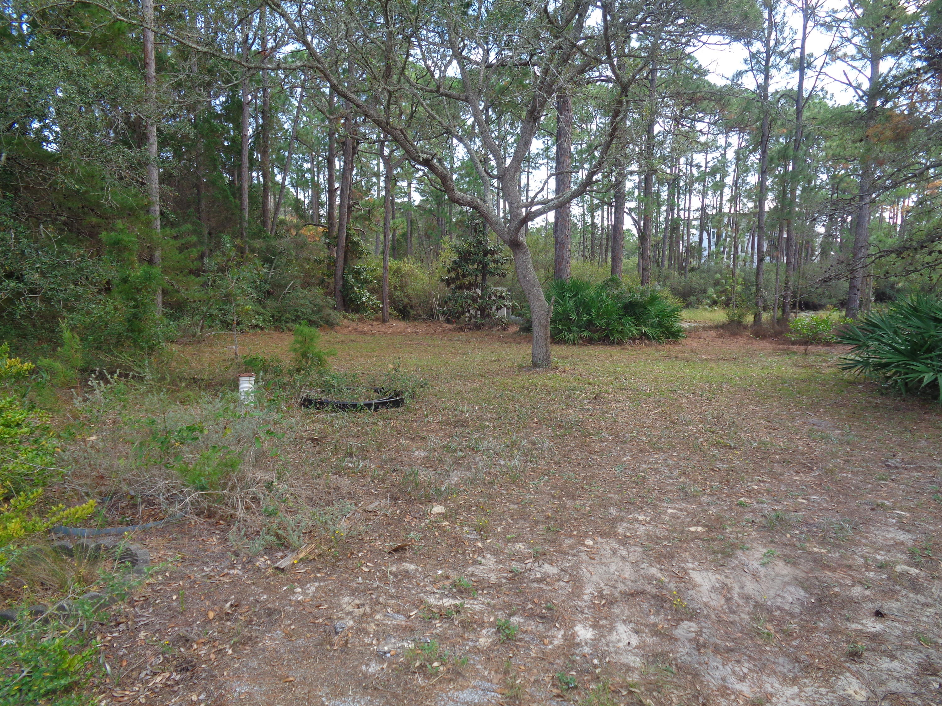 EASTERN LAKE ESTATES - Land