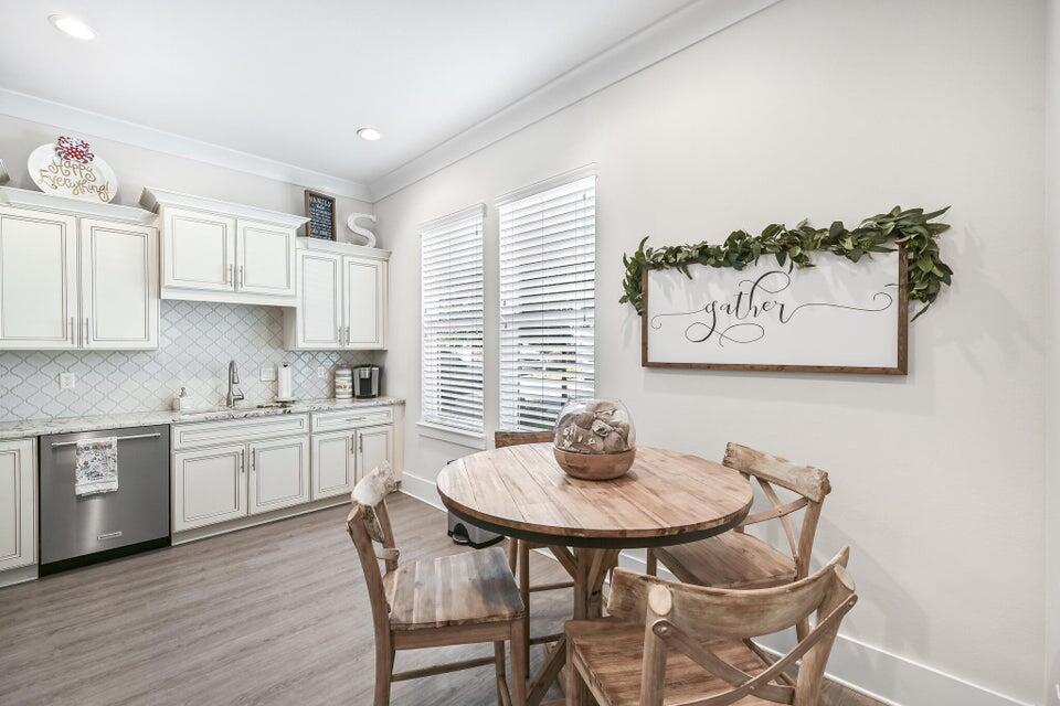 Destin Oaks - Residential Lease