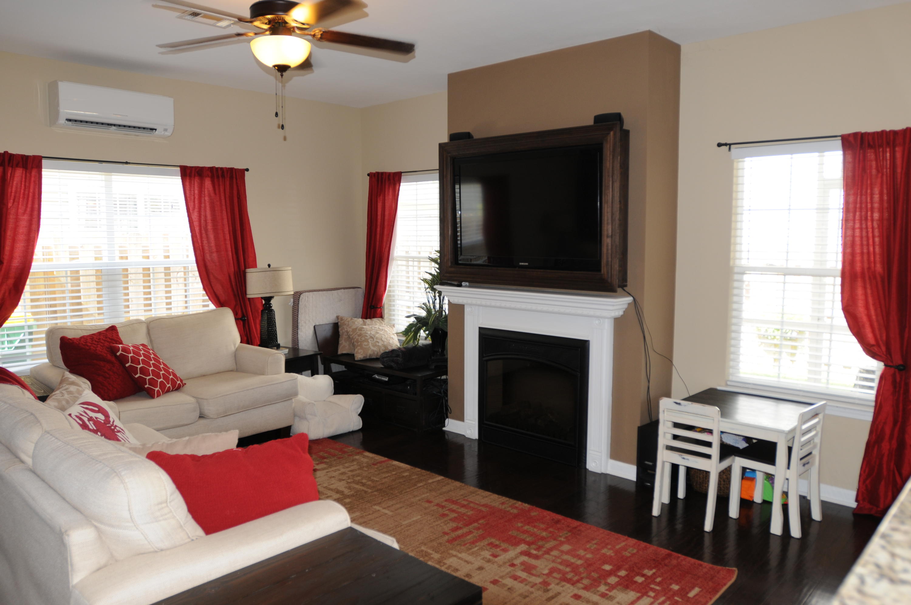 REDWOOD VILLAGE - Residential Lease