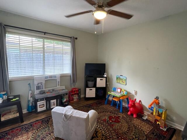 PALM EST UNIT #1 LOT 2 BLK 1 - Residential Lease