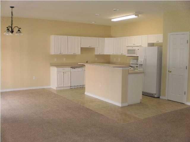 EAGLES NEST - Residential Lease