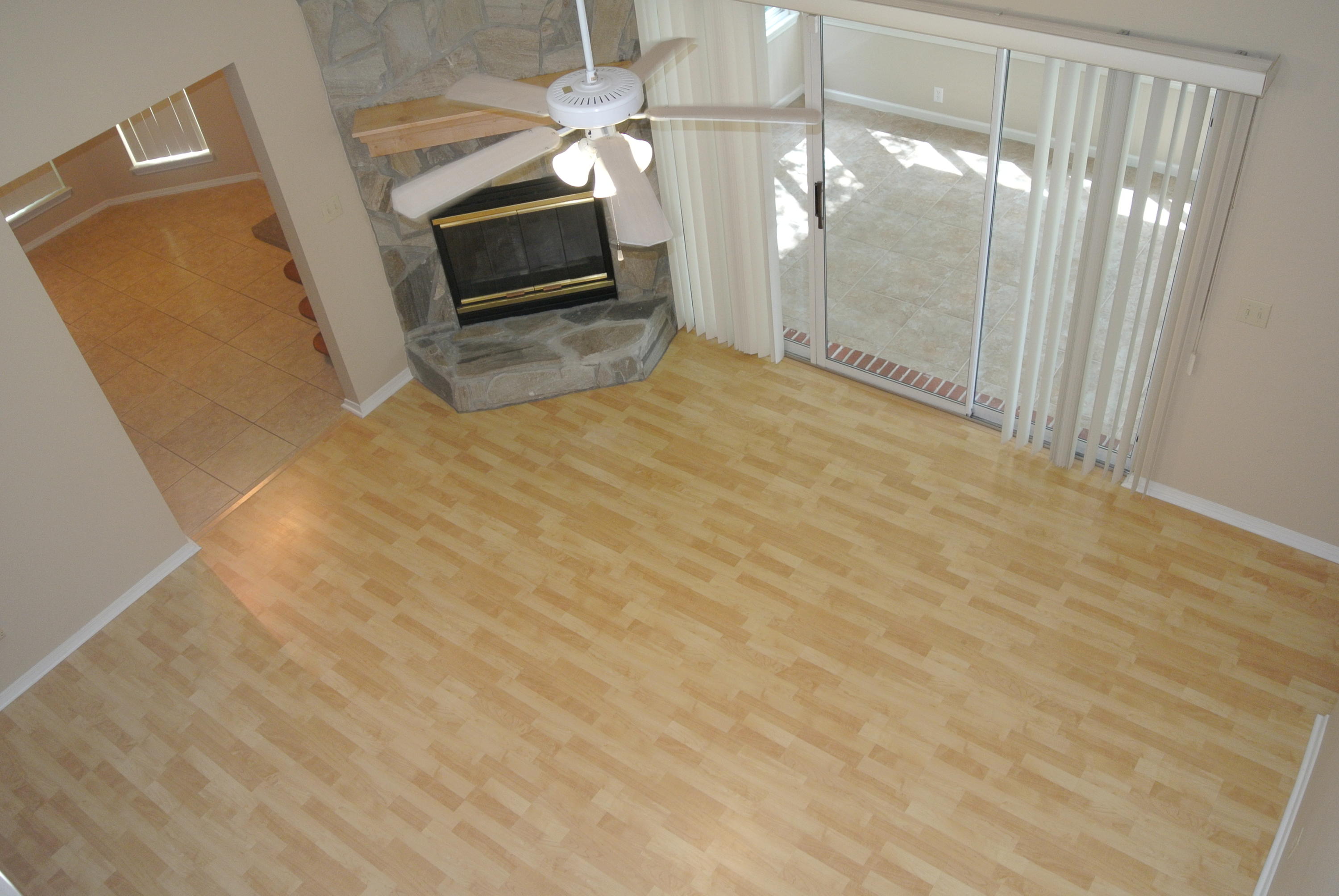 PARKWOOD SQUARE PH 1 - Residential Lease