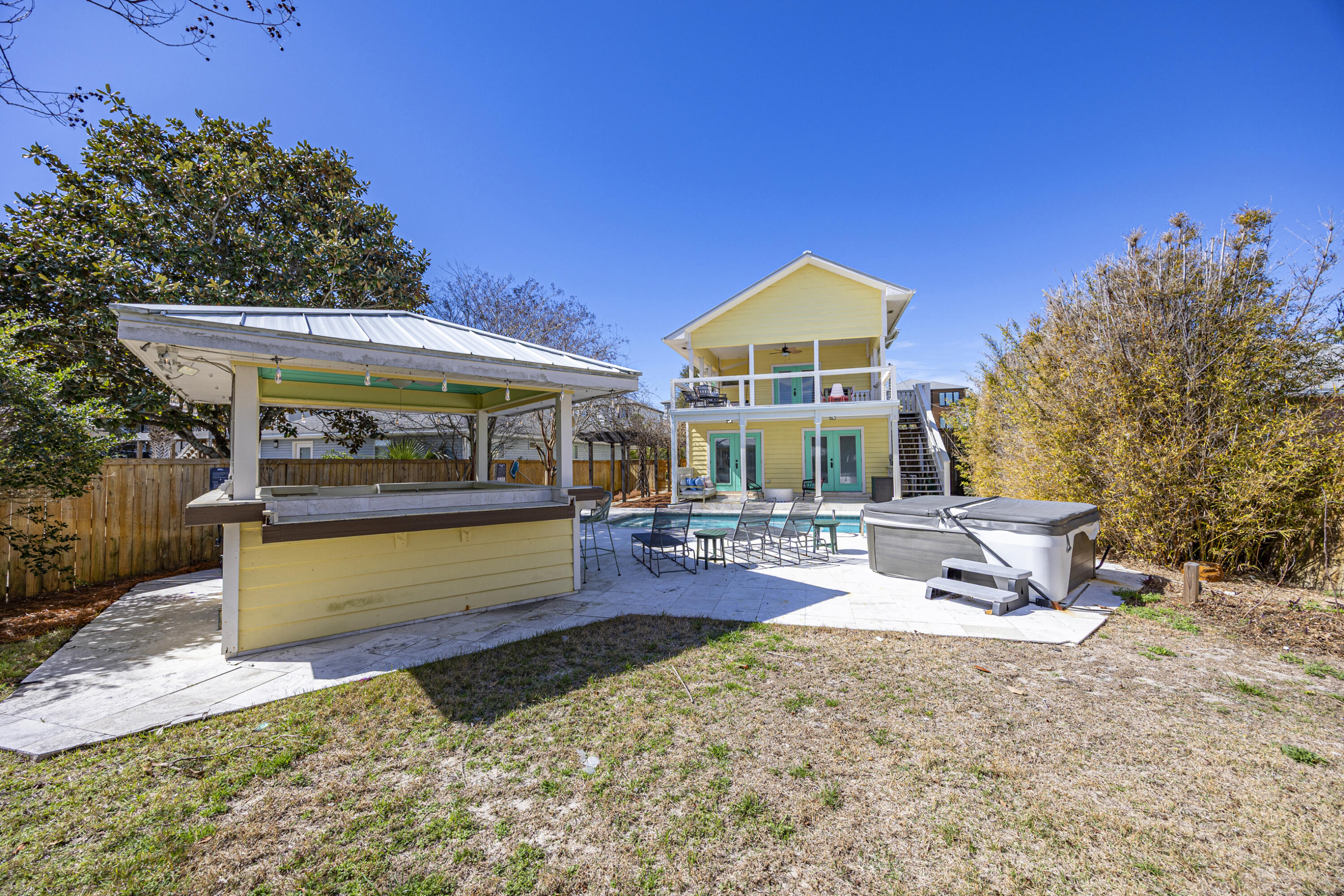 CRYSTAL BEACH - Residential
