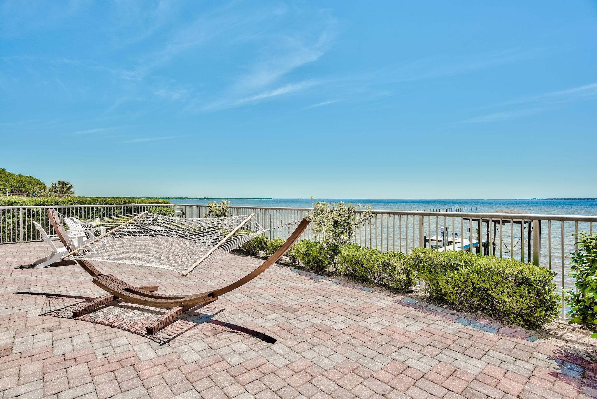 SHALIMAR POINTE S/D - Residential