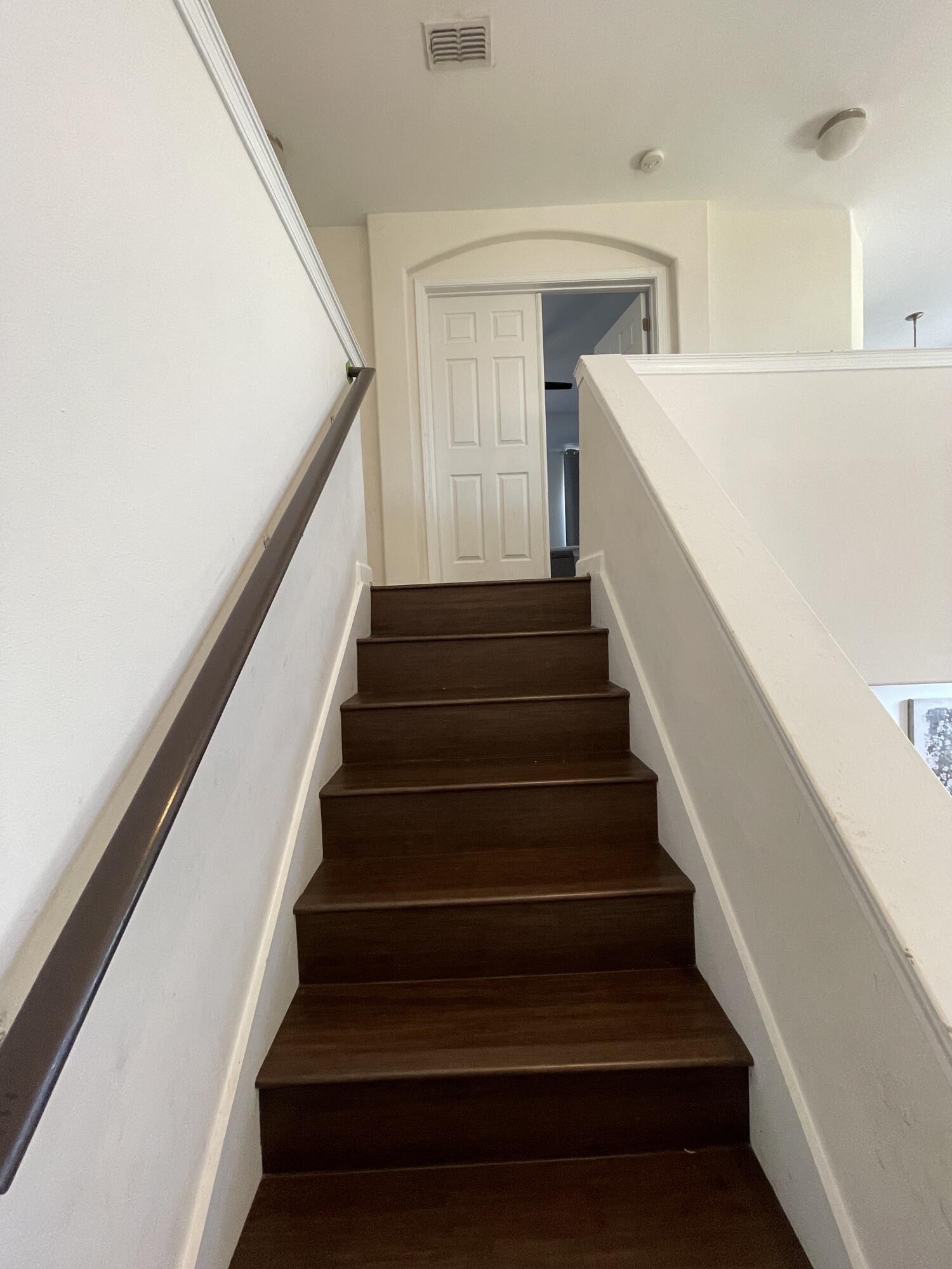 New Mary Esther 242300.10 - Residential Lease